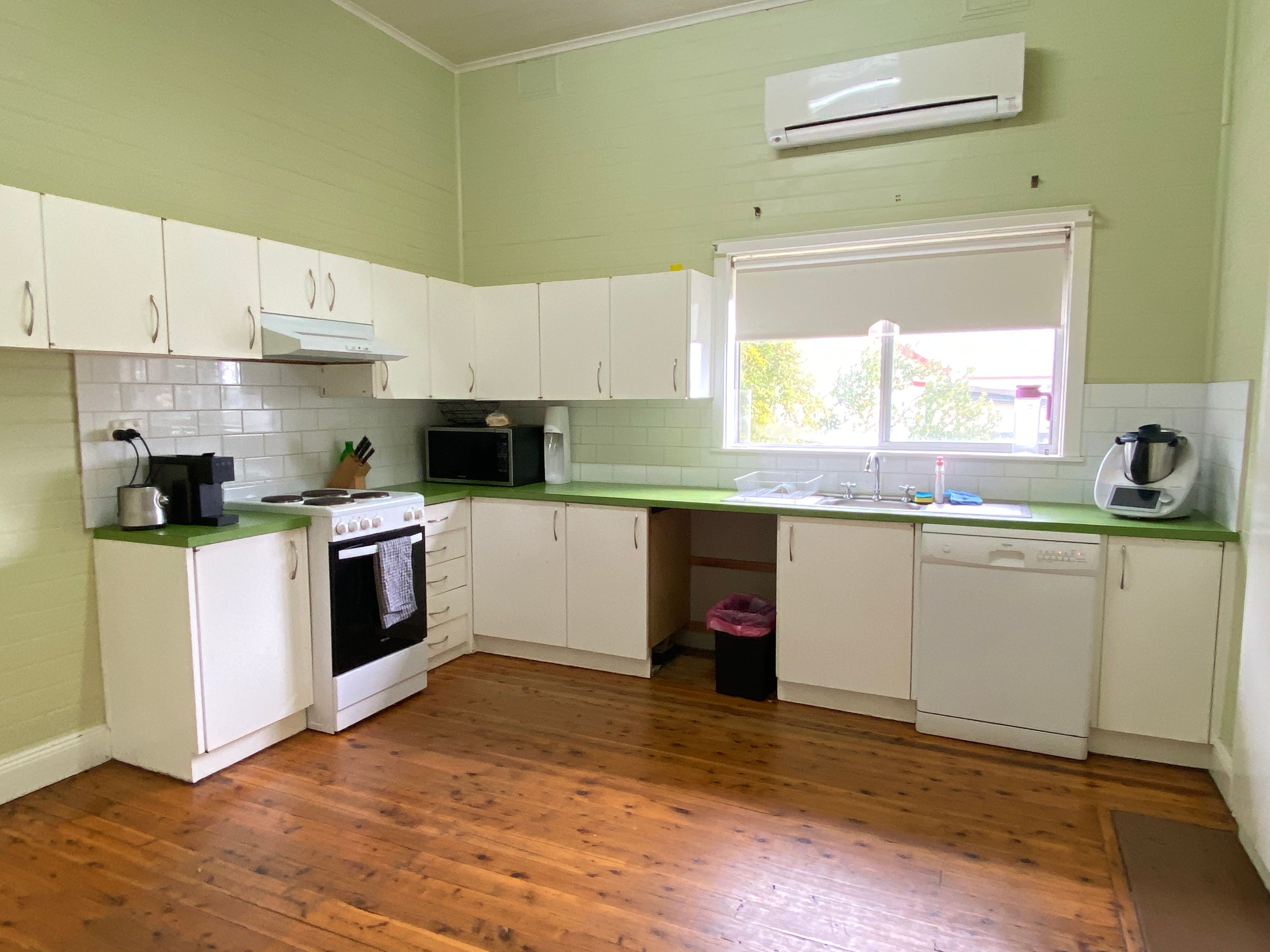 42 Hill Street, Junee, NSW 2663