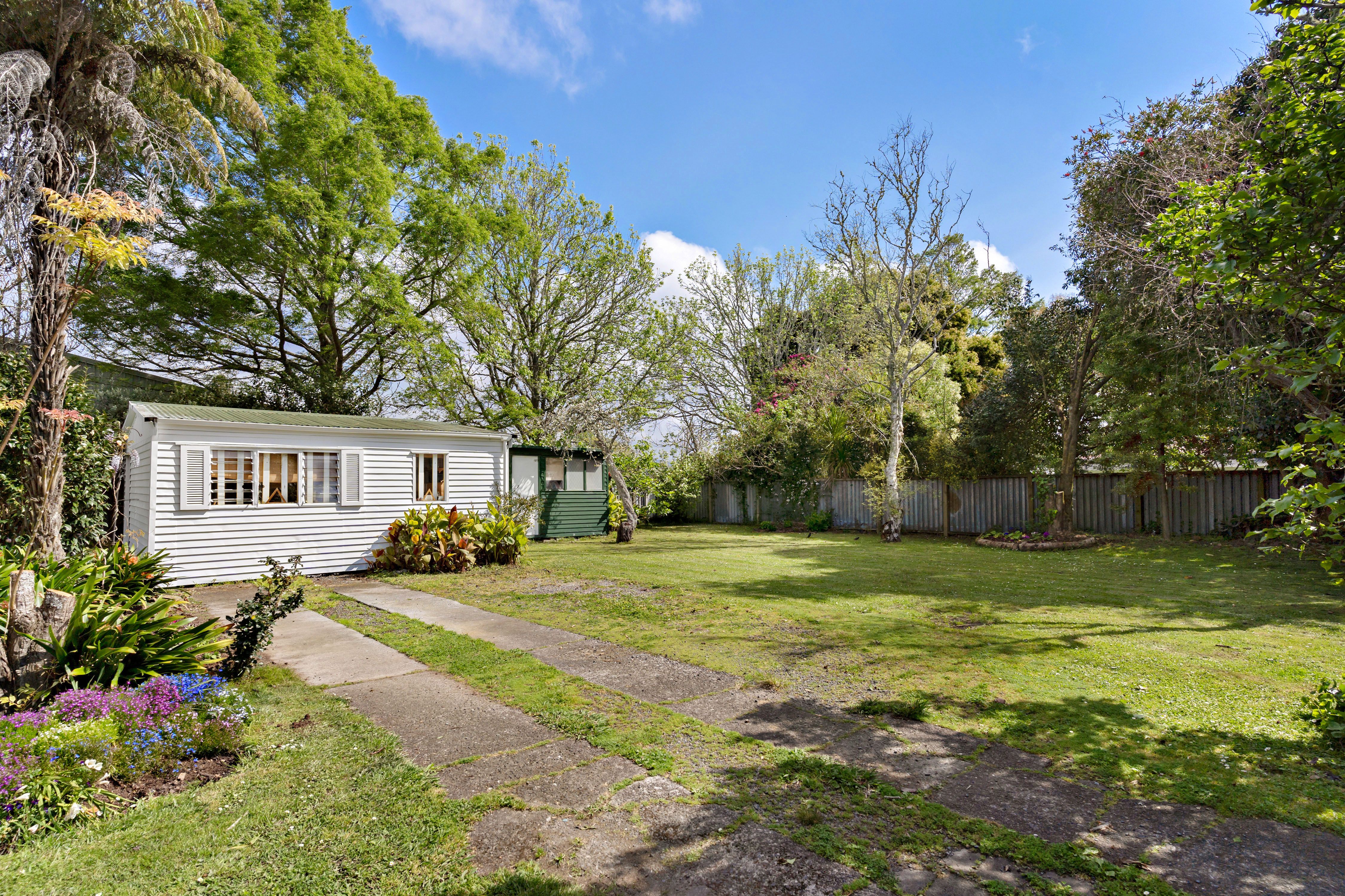 20 Pinedale Place, Henderson, Waitakere City