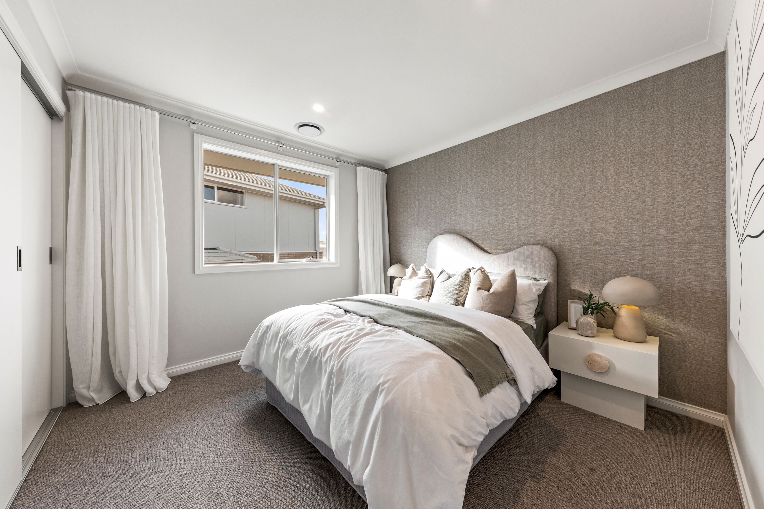 58 Apsley Parkway — photo 17 of 30