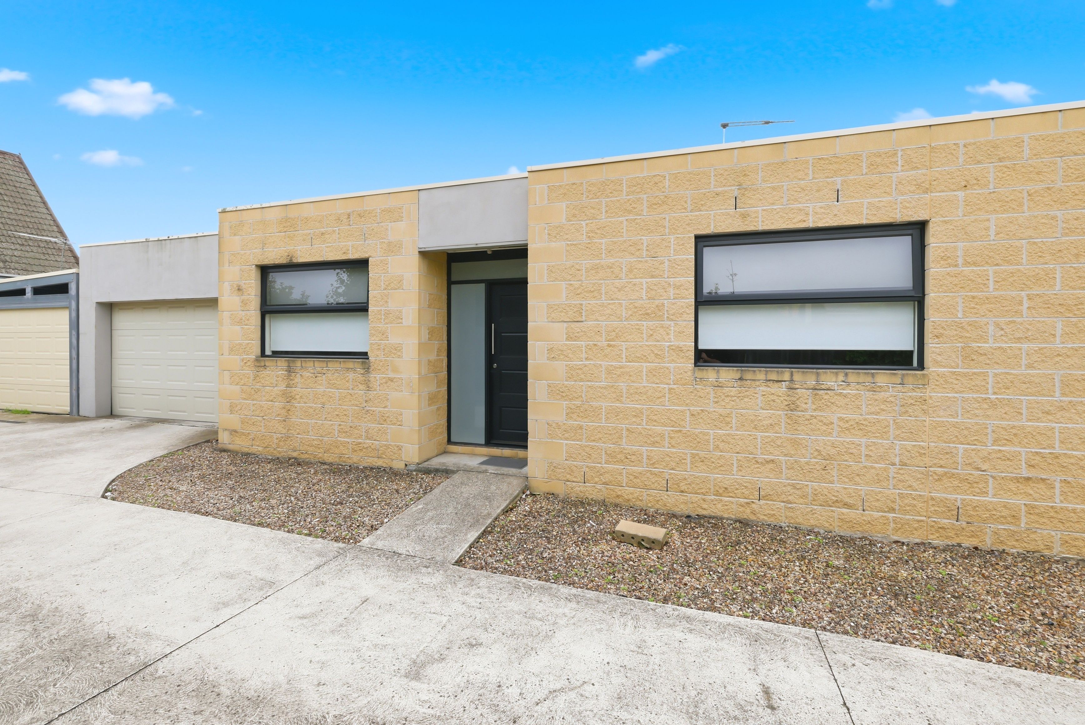 2/73 Barkly Street, Sunbury, VIC 3429