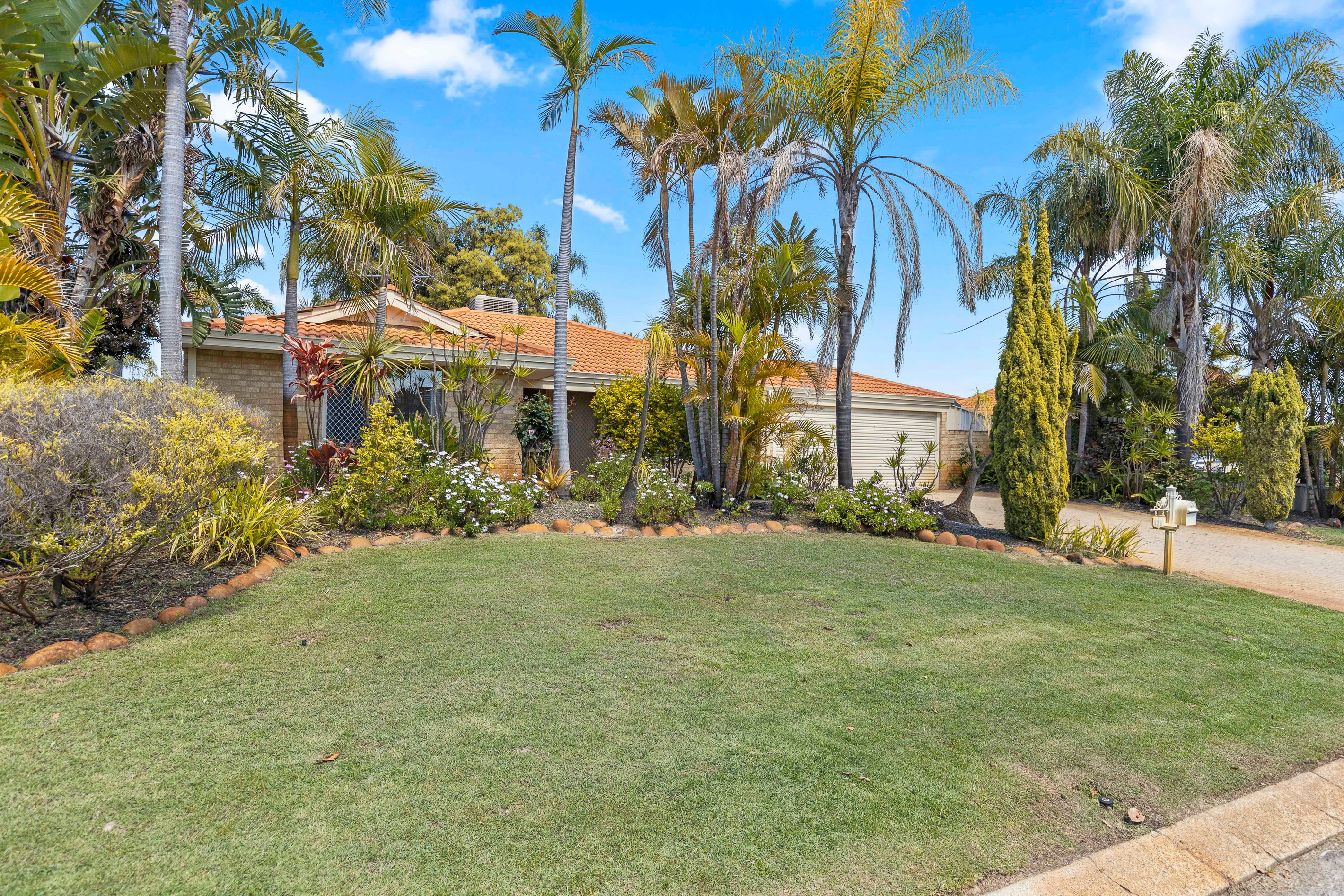 179 Hamelin Drive, Ballajura, WA 6066