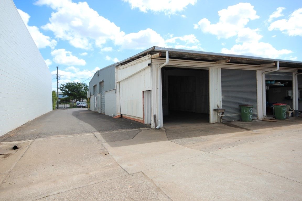 2/15 Whitehouse Street, Garbutt, QLD 4814