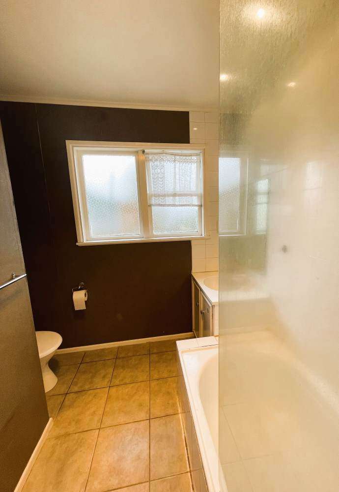 3/42A Carruth Road photo 4