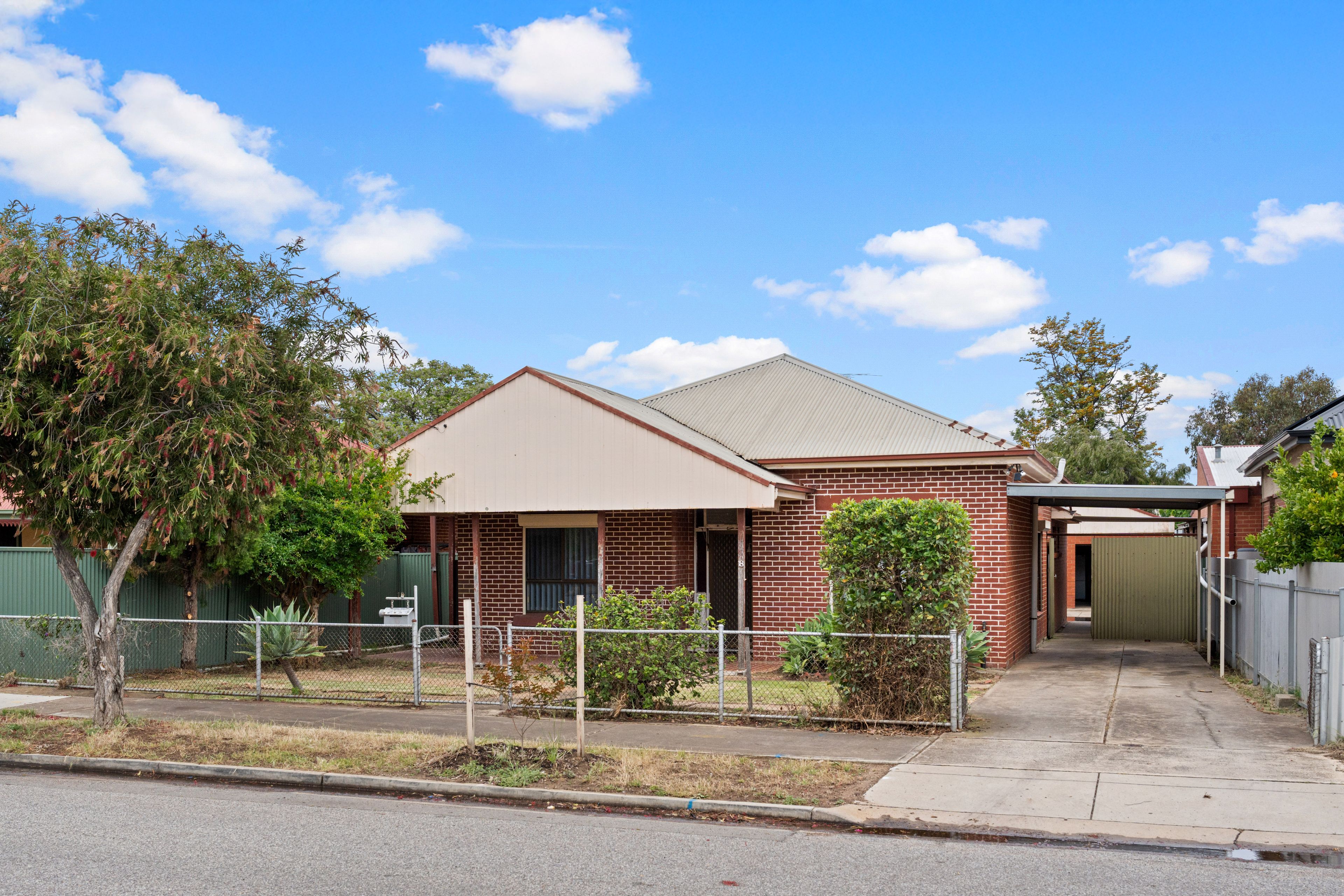 18 Bishops Avenue , Alberton SA 5014
