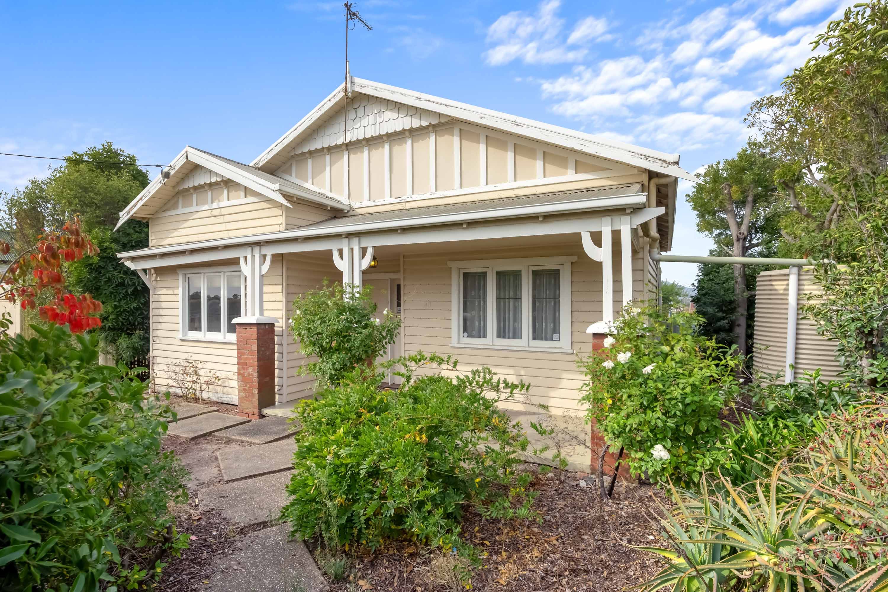 48 Albert Street, Ararat, VIC 3377