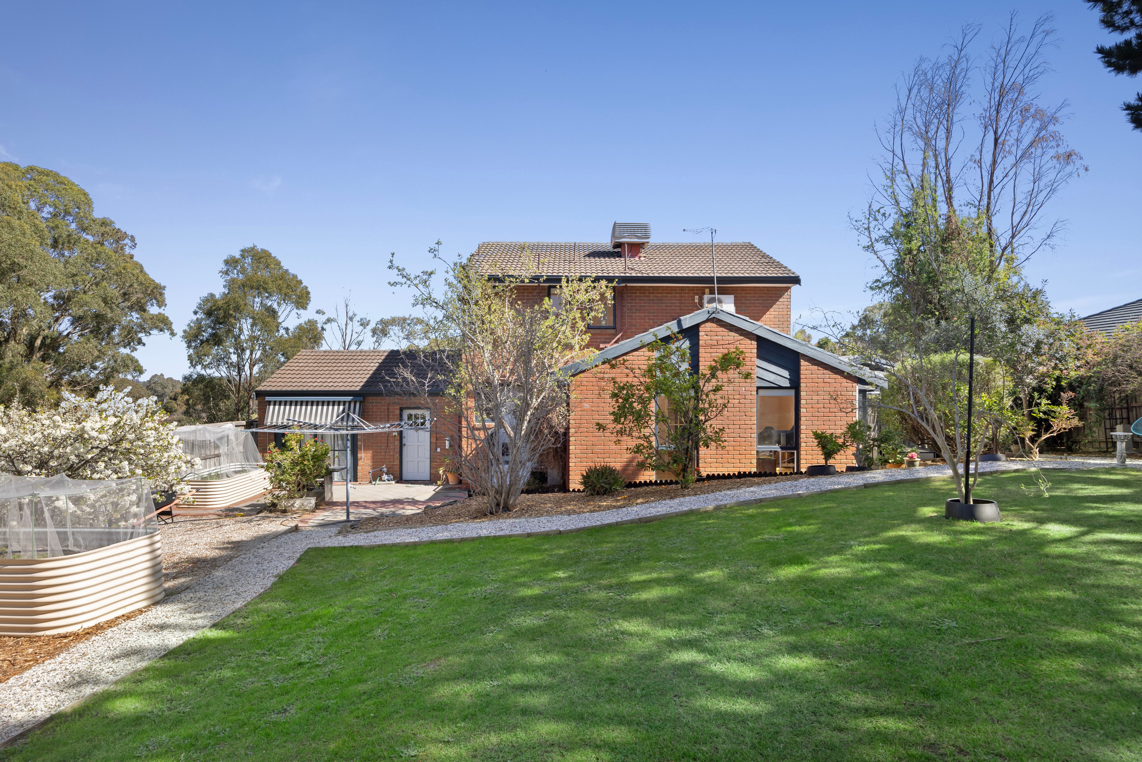 2 Tennyson Court — photo 16 of 21