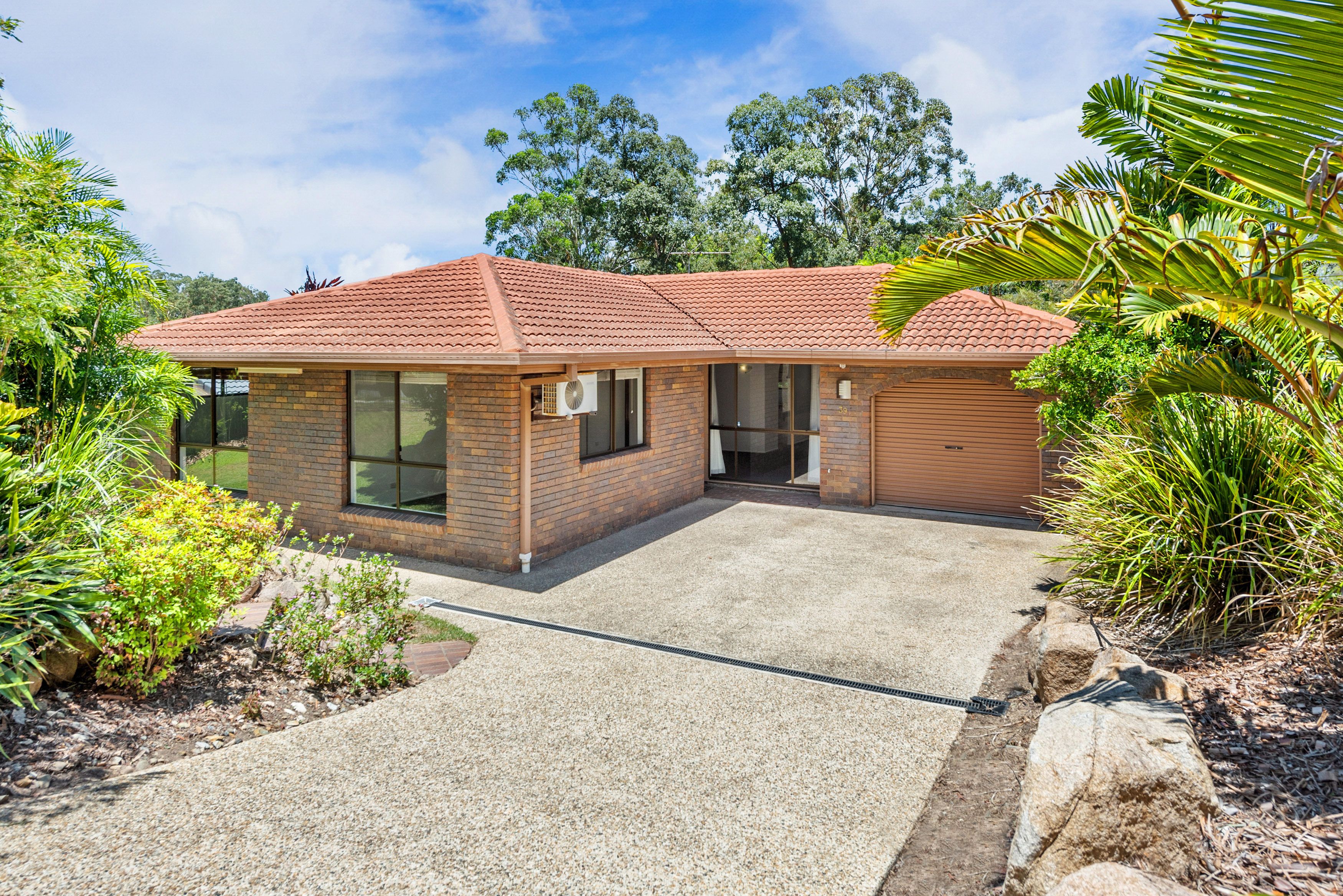 39 Rogers Parade West, Everton Park, QLD 4053