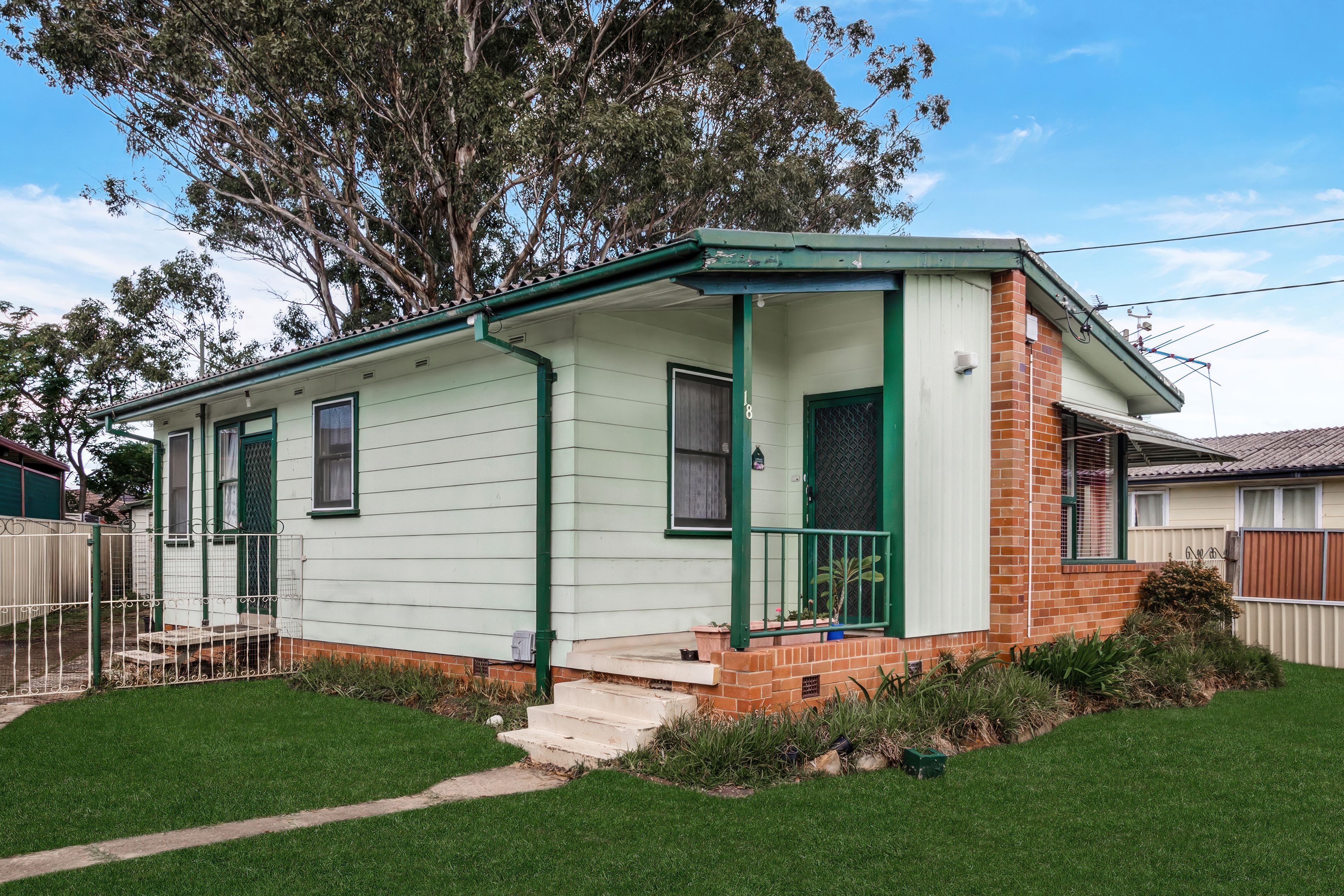 18 Cumbernauld Crescent, Dharruk, NSW 2770