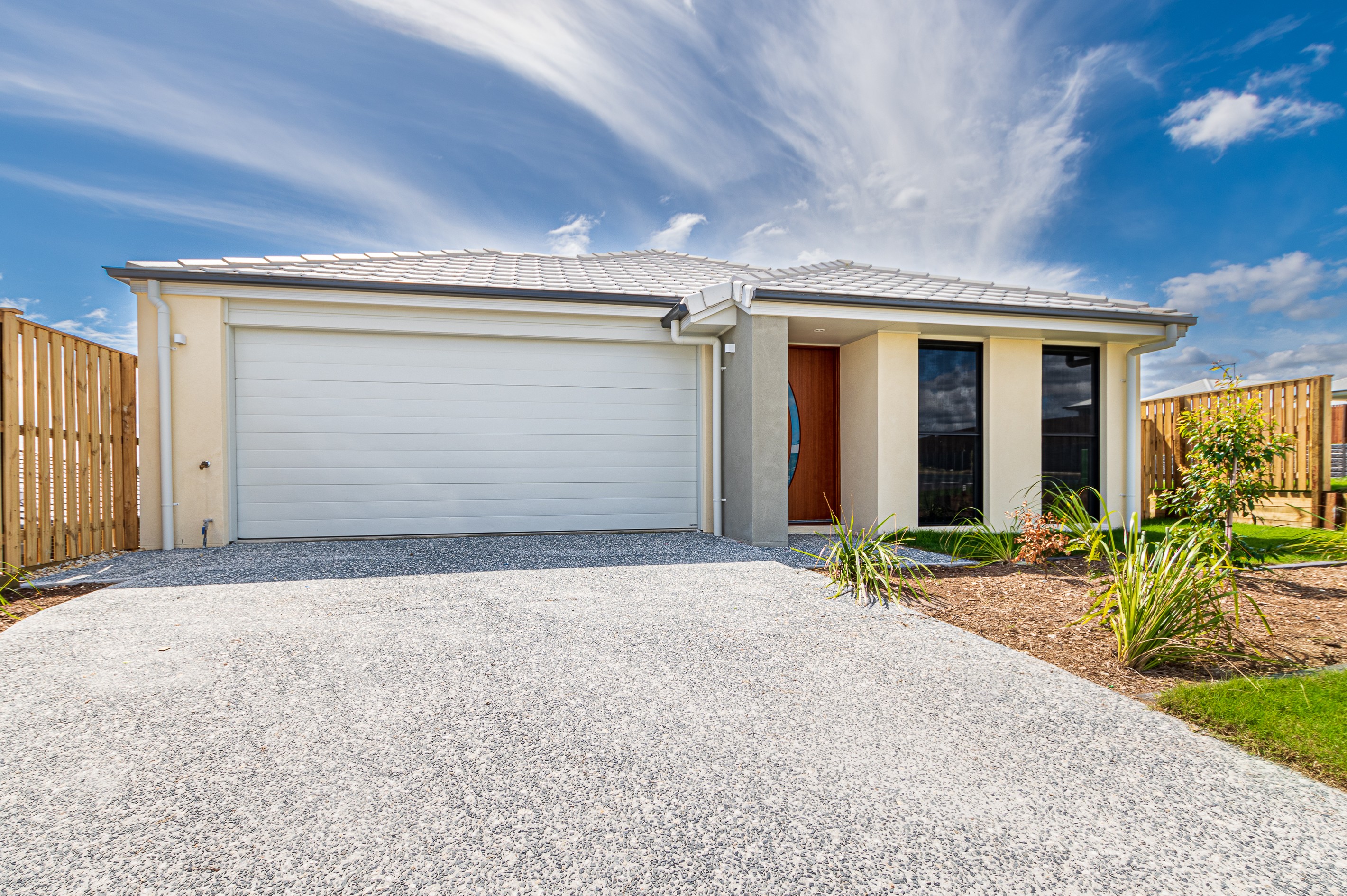 1 White Ash Way, Park Ridge, QLD 4125