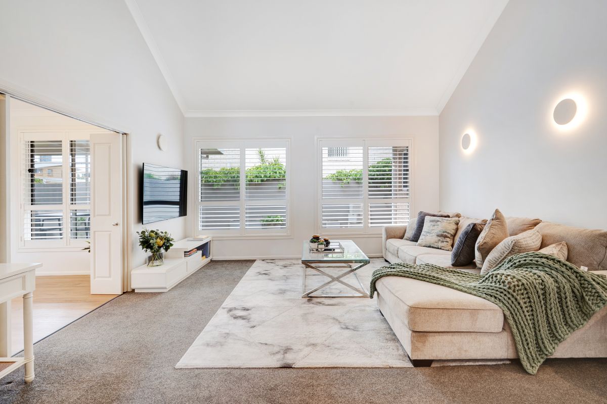 43 Saint Andrews Avenue, Surfers Paradise, QLD 4217