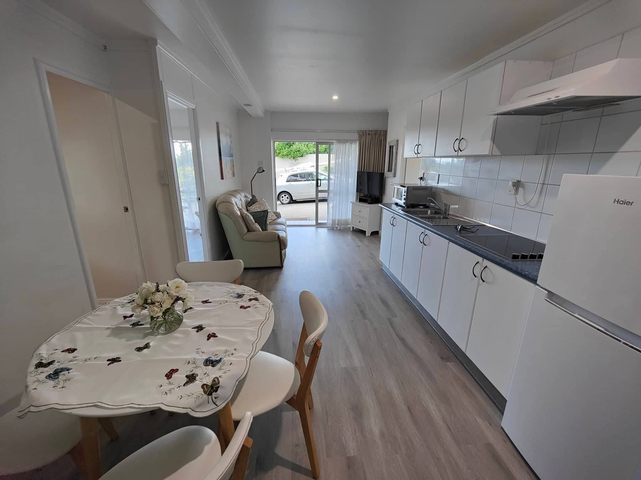 A/6 Judkins Crescent, Cockle Bay, Manukau City