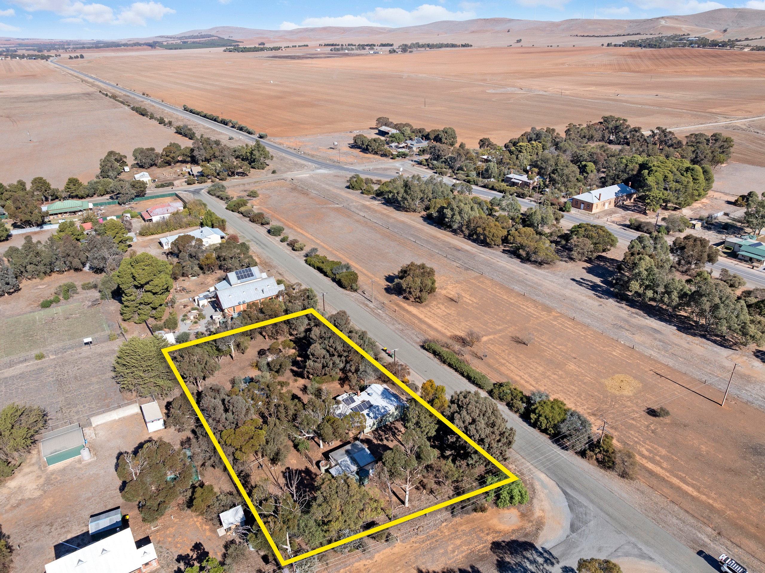 14 Railway Terrace, Mount Bryan, SA 5418