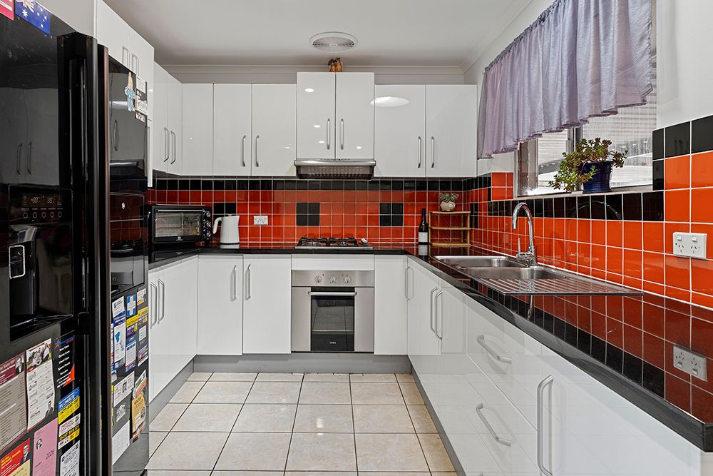 193 Shepherdson Road — photo 5 of 17