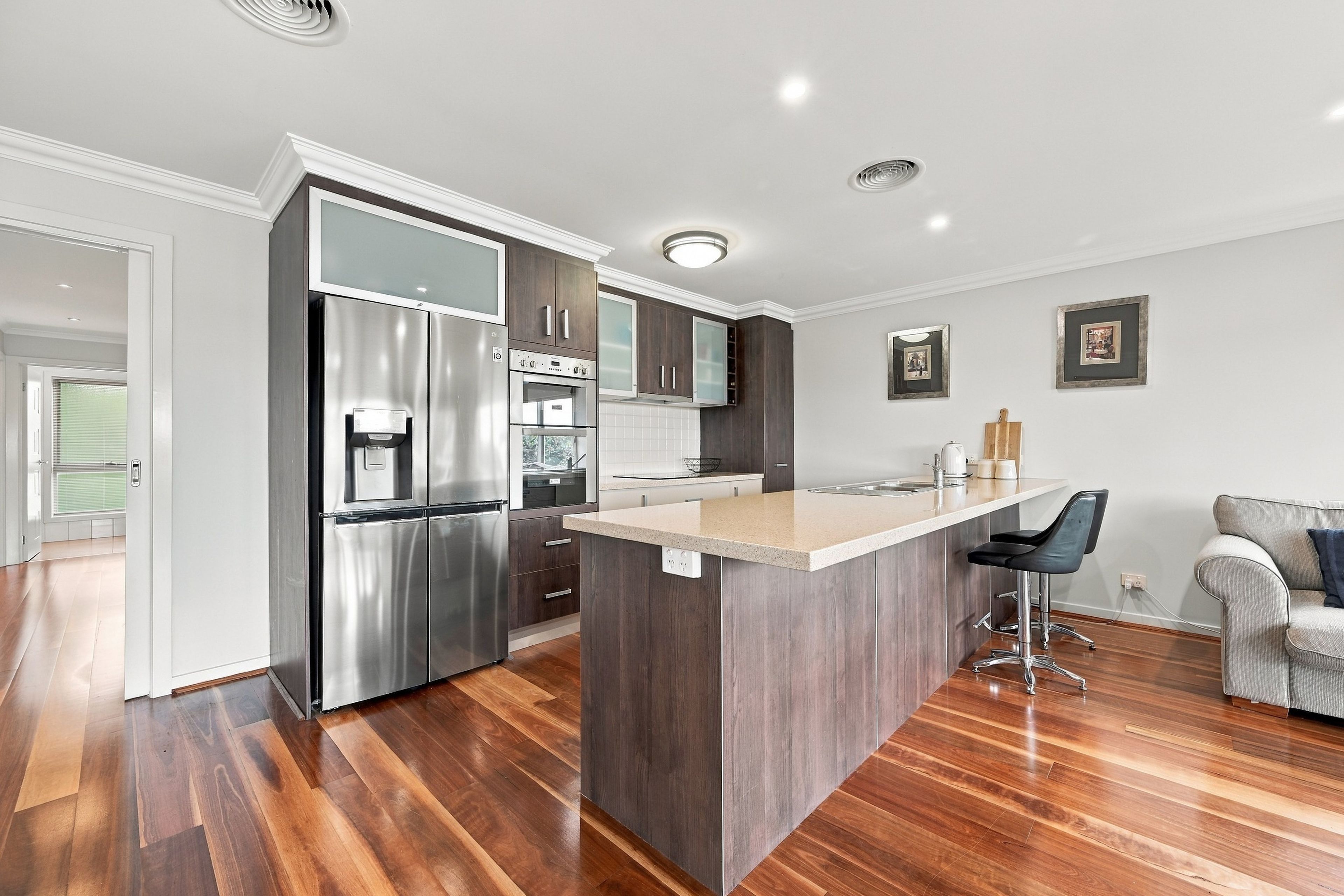71 Tamara Crescent — photo 3 of 23