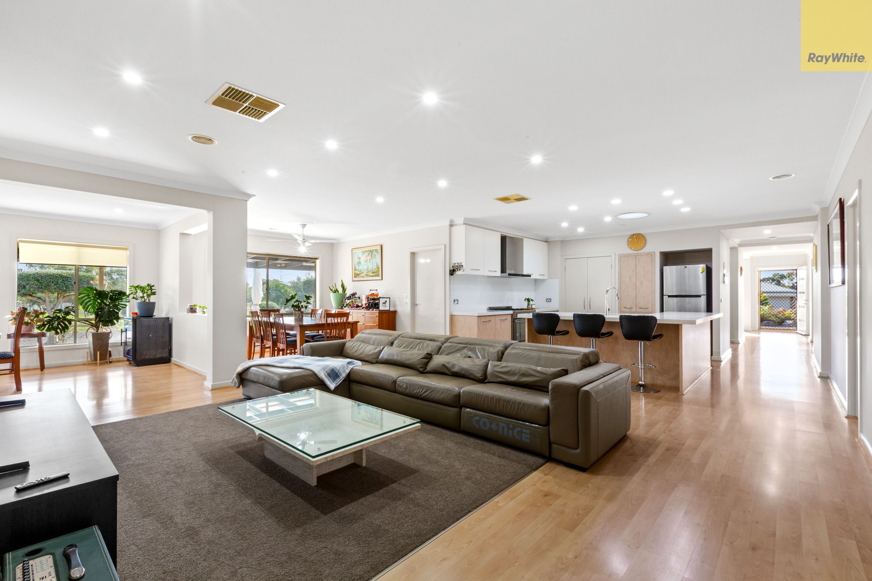 11 Eyrie Court — photo 5 of 27