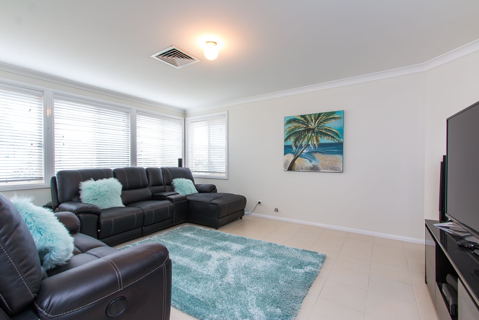 14 Bracken Close, Cameron Park, NSW 2285
