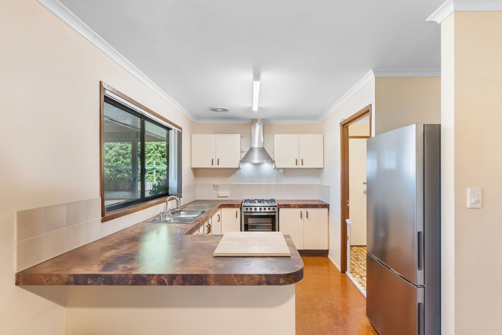 4 Wairoa Drive, Strathpine, QLD 4500