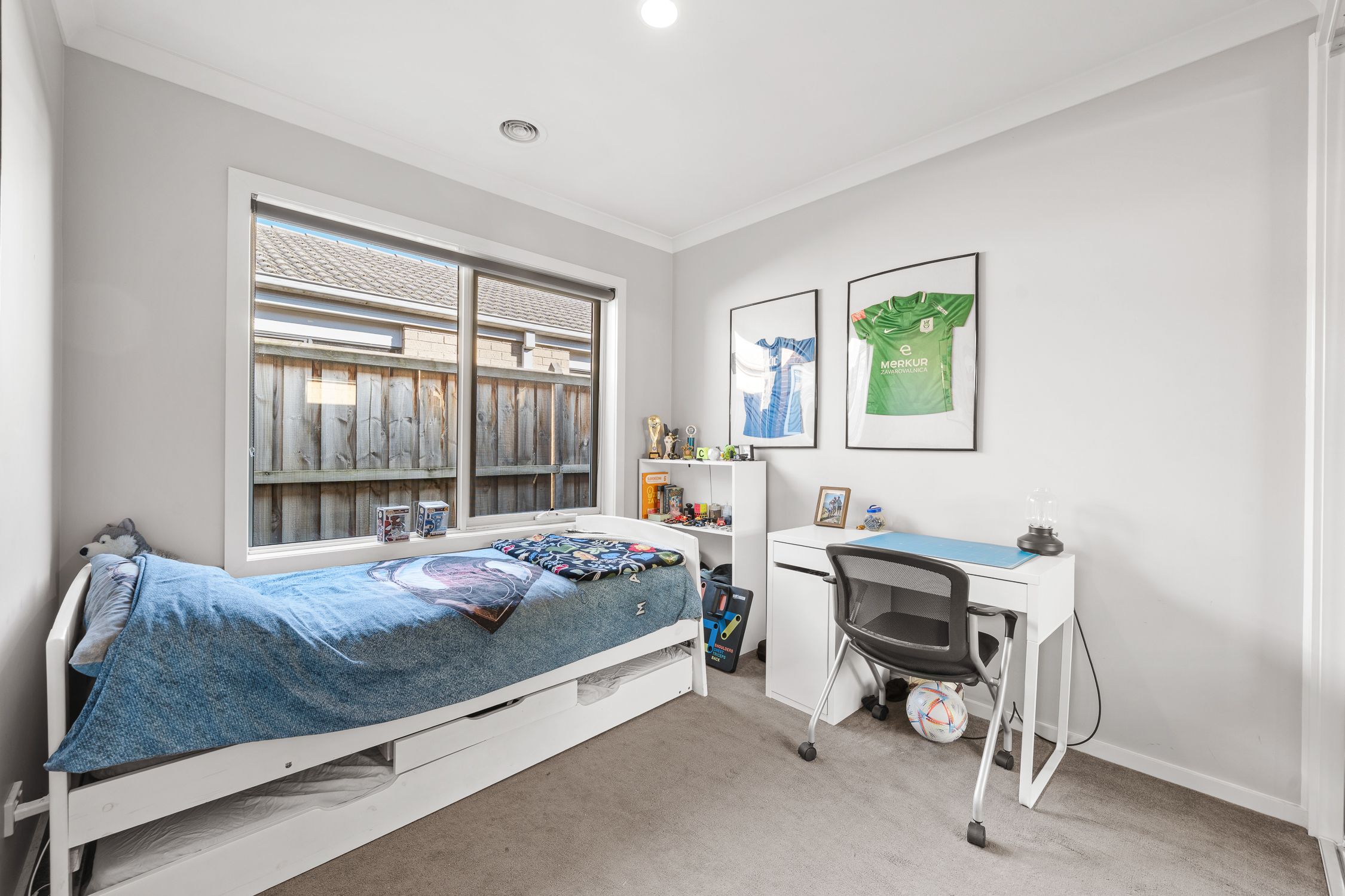 23 Naomi Street — photo 9 of 11