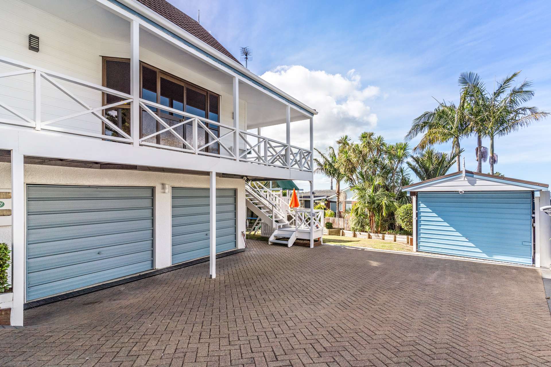 15 Flagstaff Place photo 32