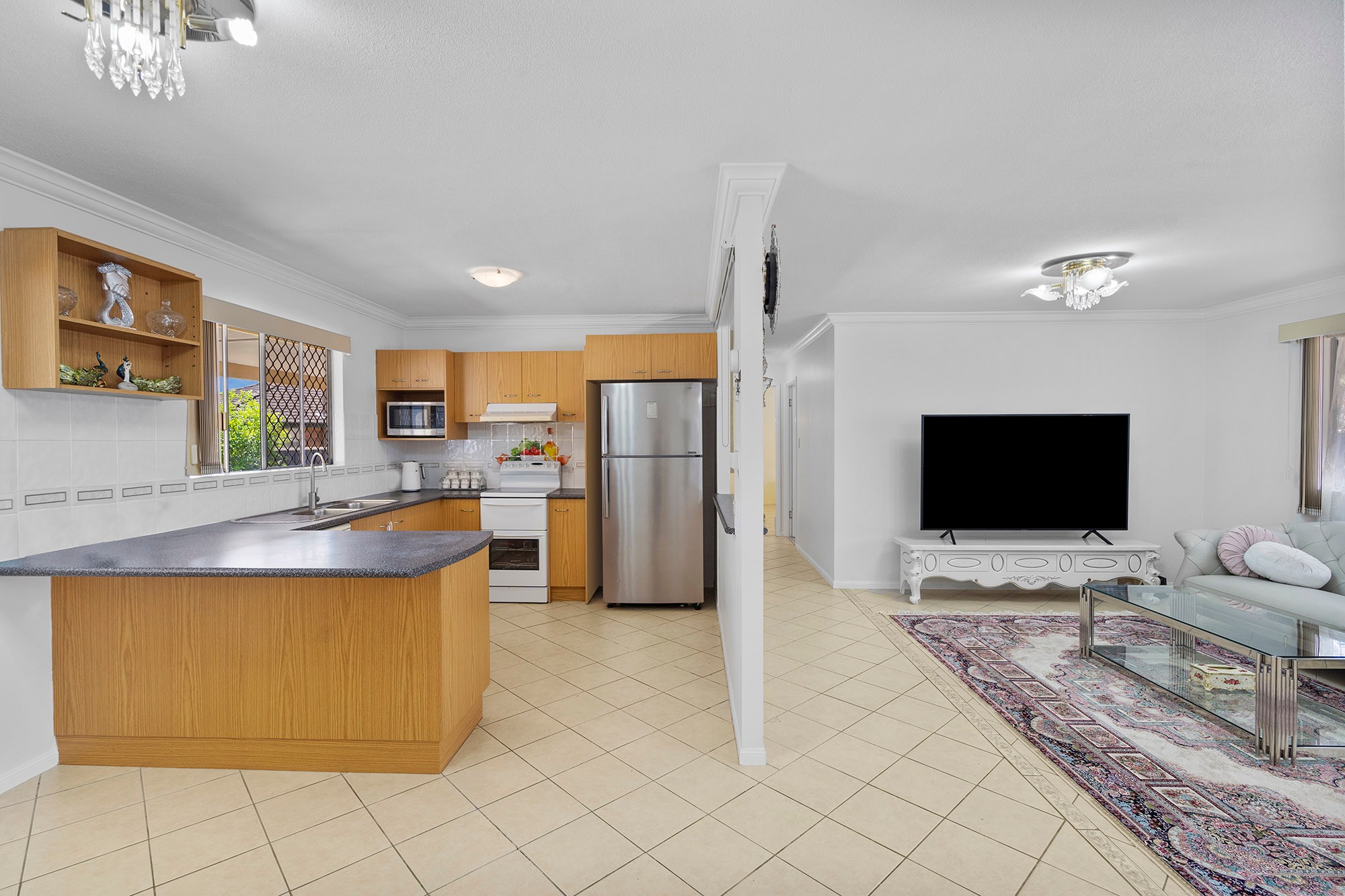 8 Blackton Street, Logan Central, QLD 4114