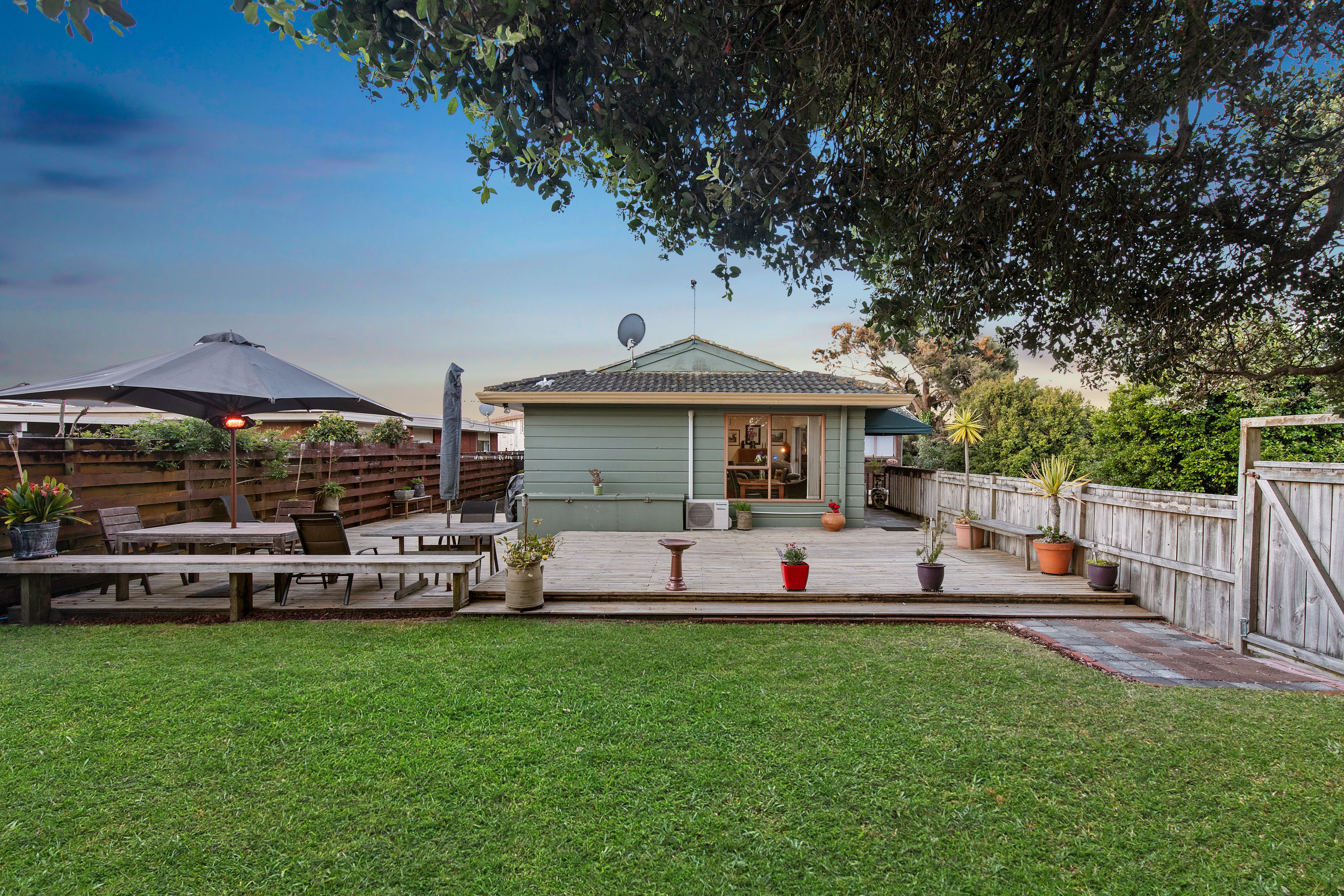 79a Muir Avenue, Mangere Bridge, Manukau City