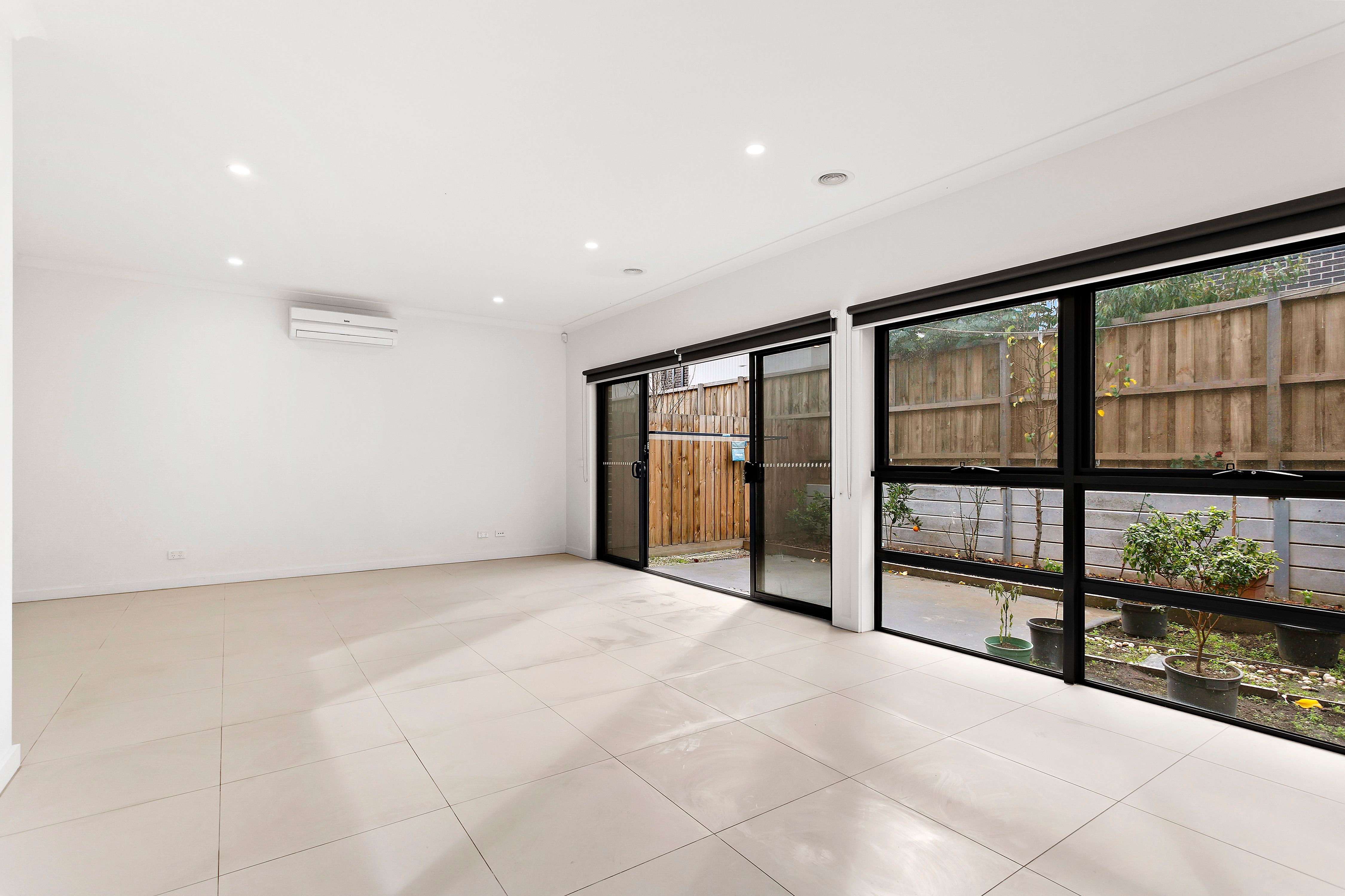 16/5 Linoak Avenue, Lalor, VIC 3075