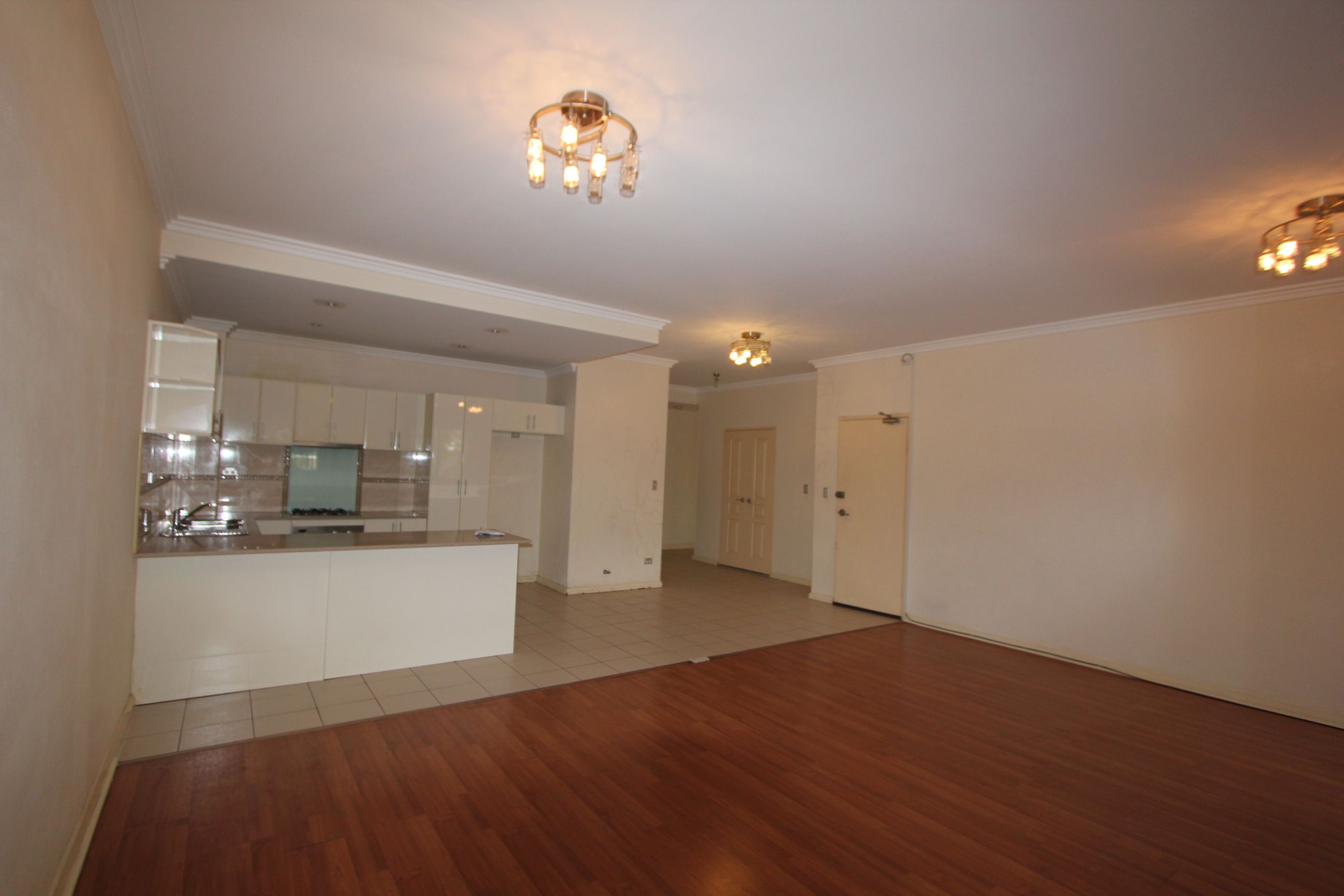 10/74 Woniora Road — photo 4 of 9
