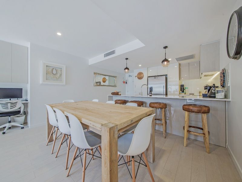 207/45 Shakespeare Street, Coorparoo, QLD 4151