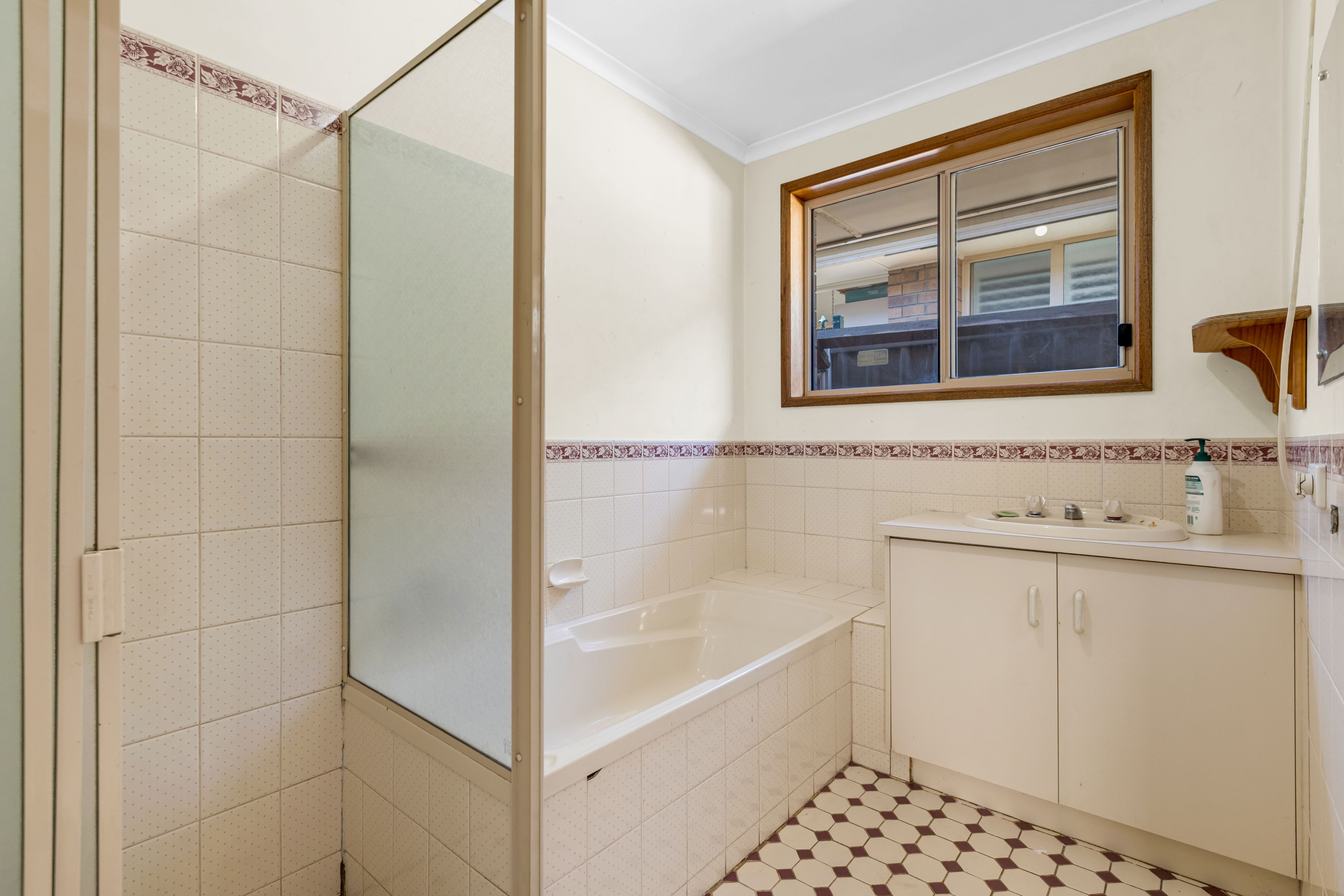 3 Coachwood Close — photo 8 of 12