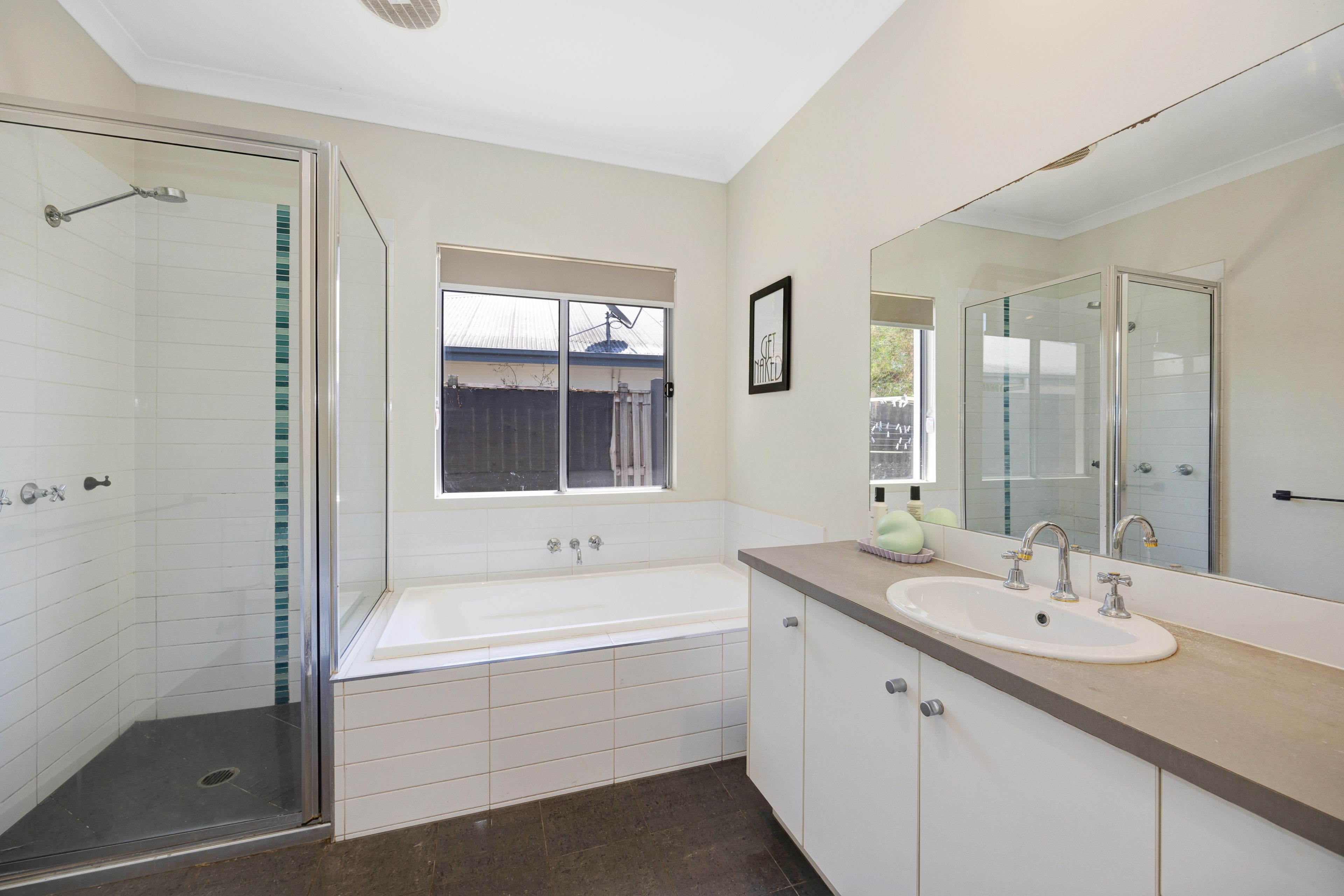 34 Dunlop Street — photo 8 of 10