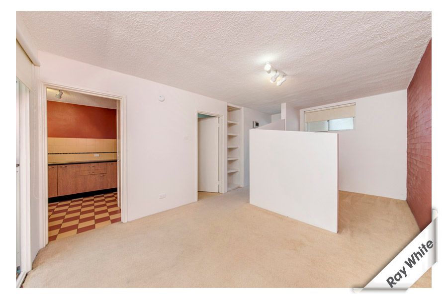 11/58 Bennelong Crescent, Macquarie, ACT 2614