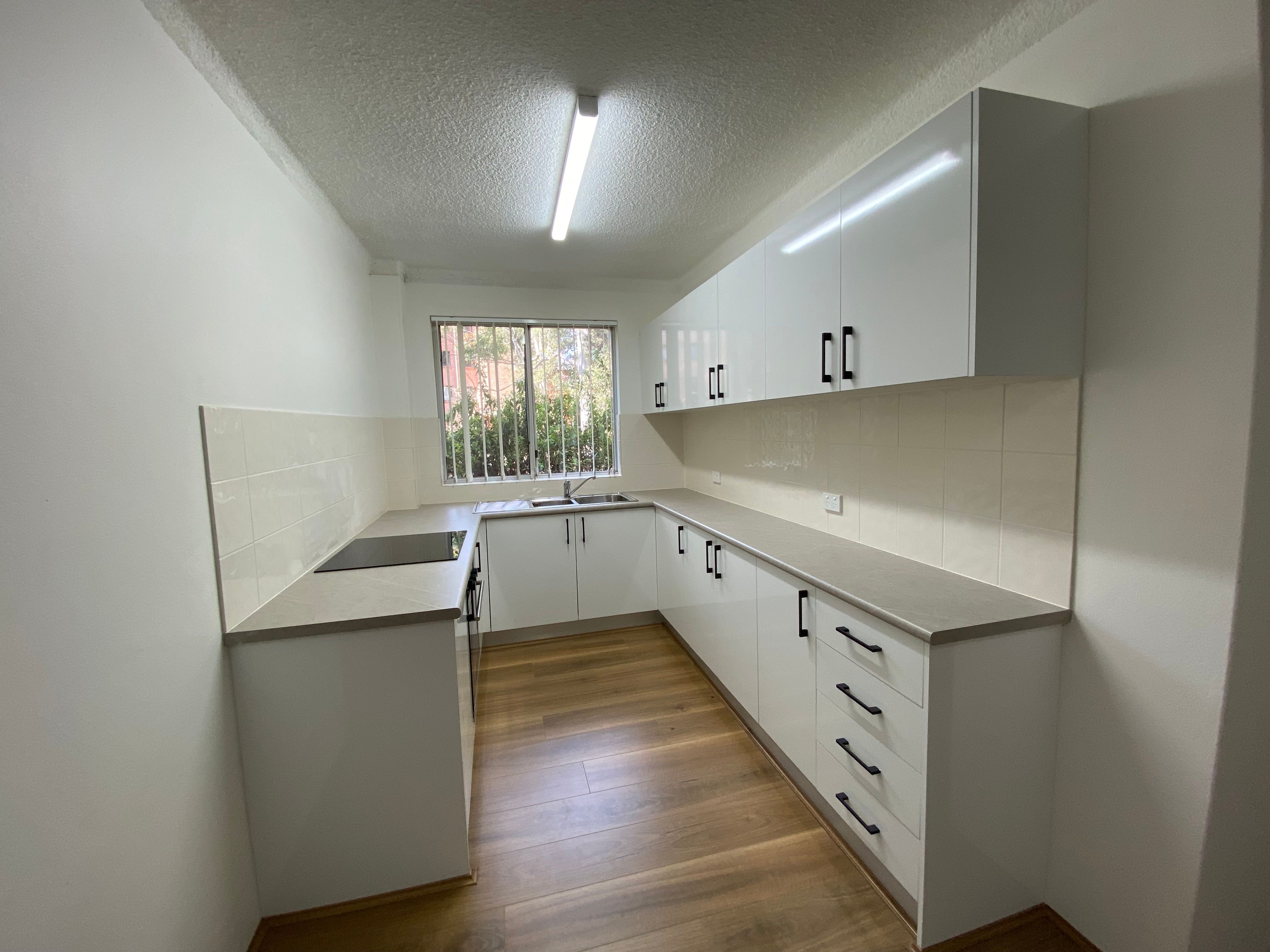 4/162 Sandal Crescent, Carramar, NSW 2163
