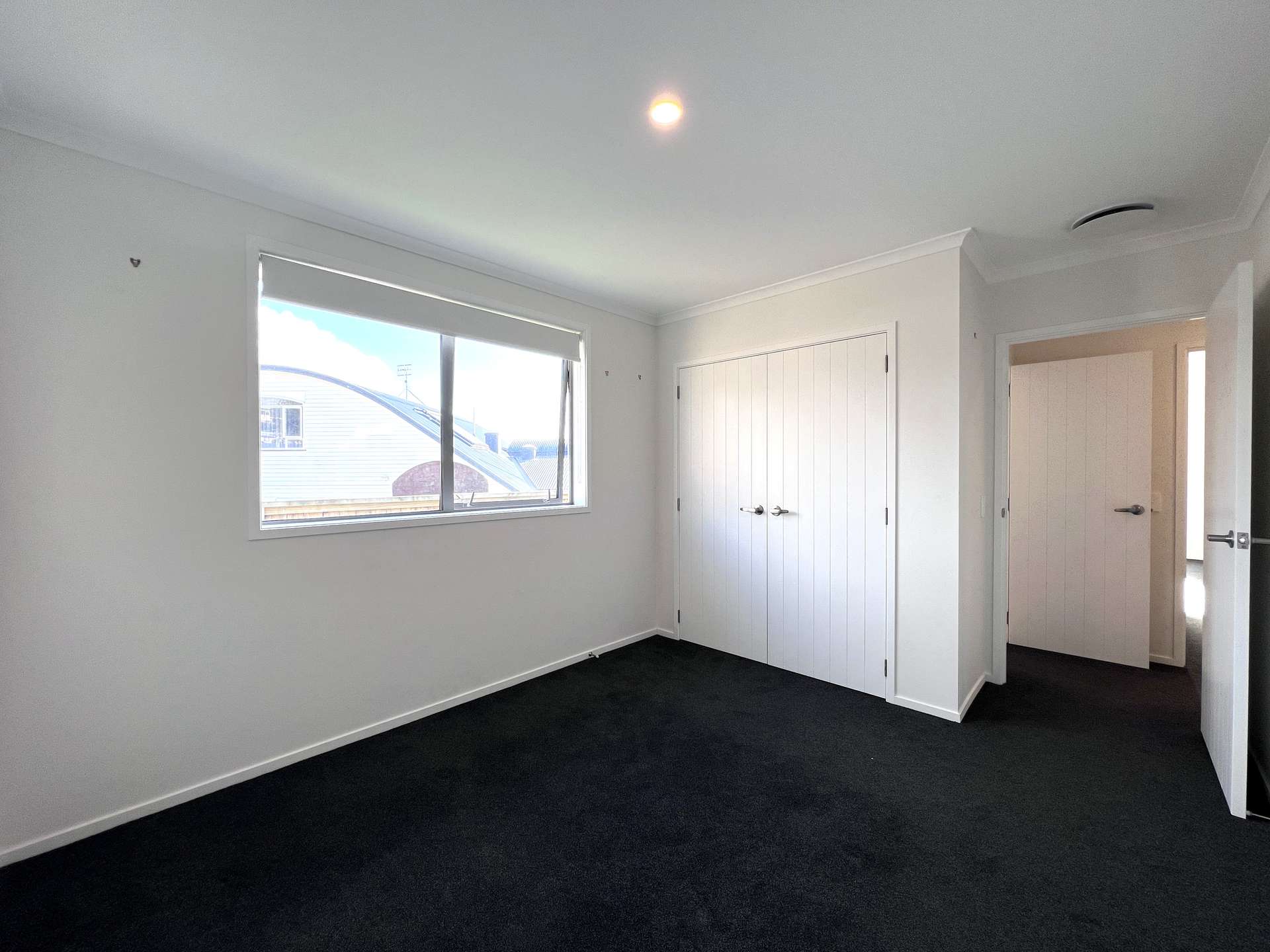 11B Humber Crescent photo 9