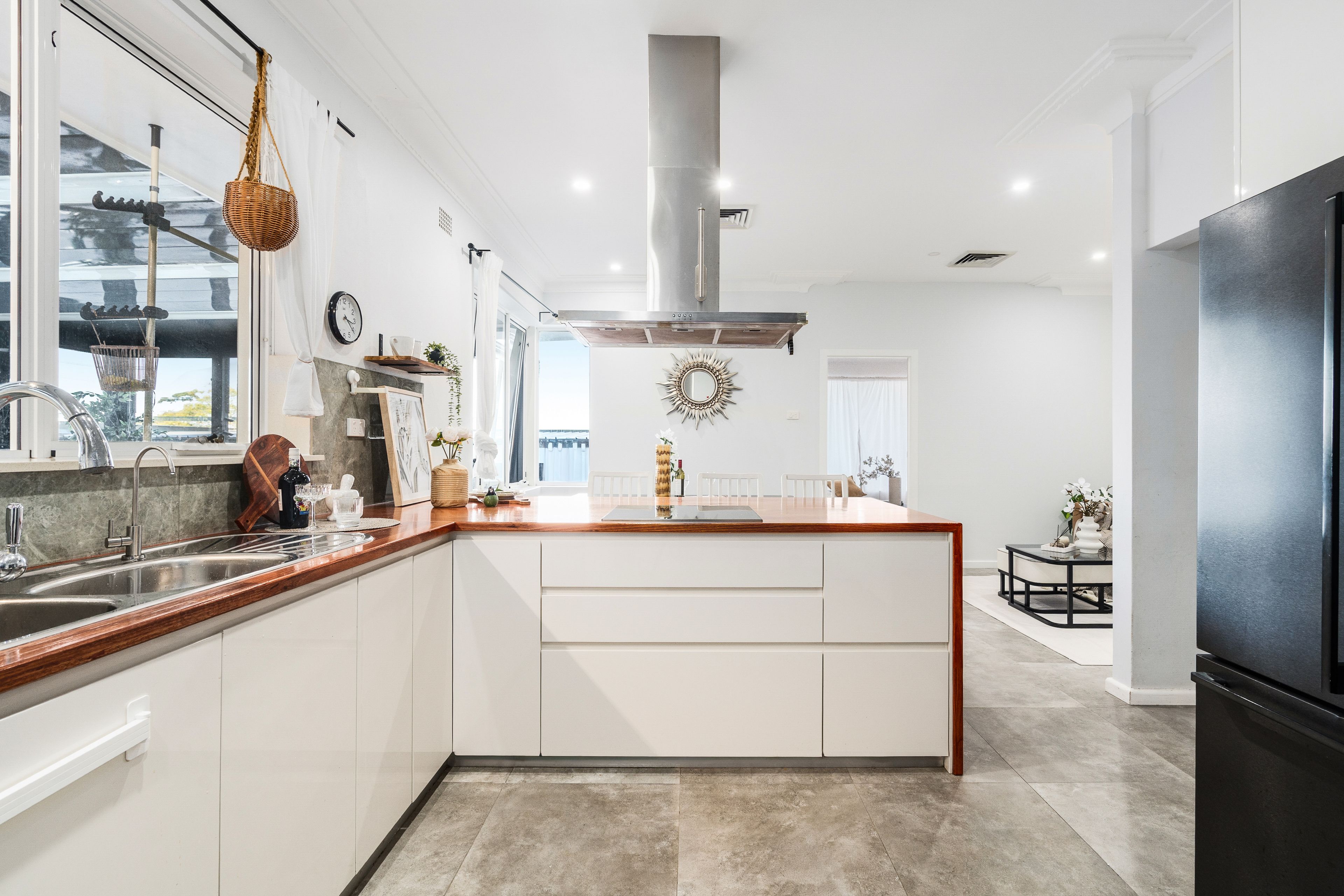 75 Tarrants Avenue — photo 9 of 11
