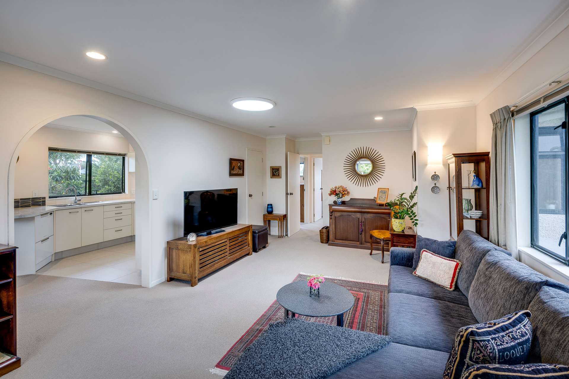 56 Kensington Drive photo 5