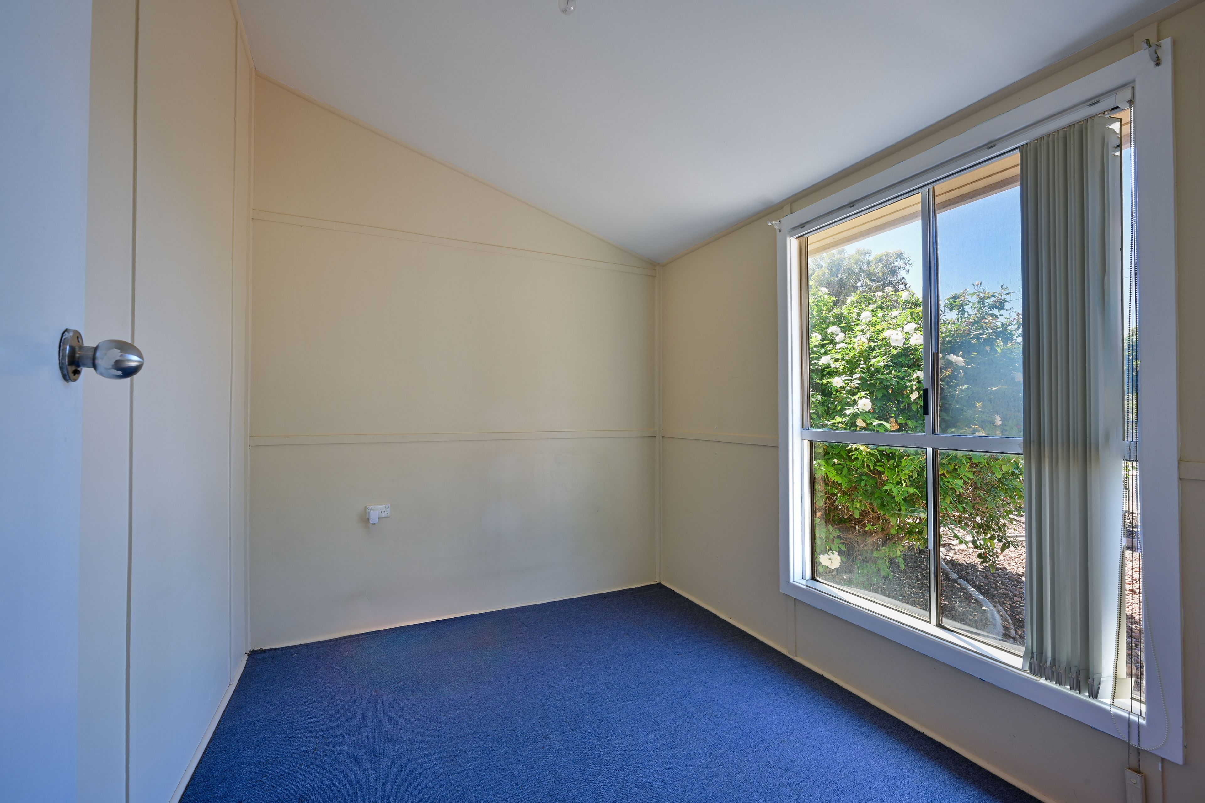 10 Hunter Crescent — photo 5 of 19