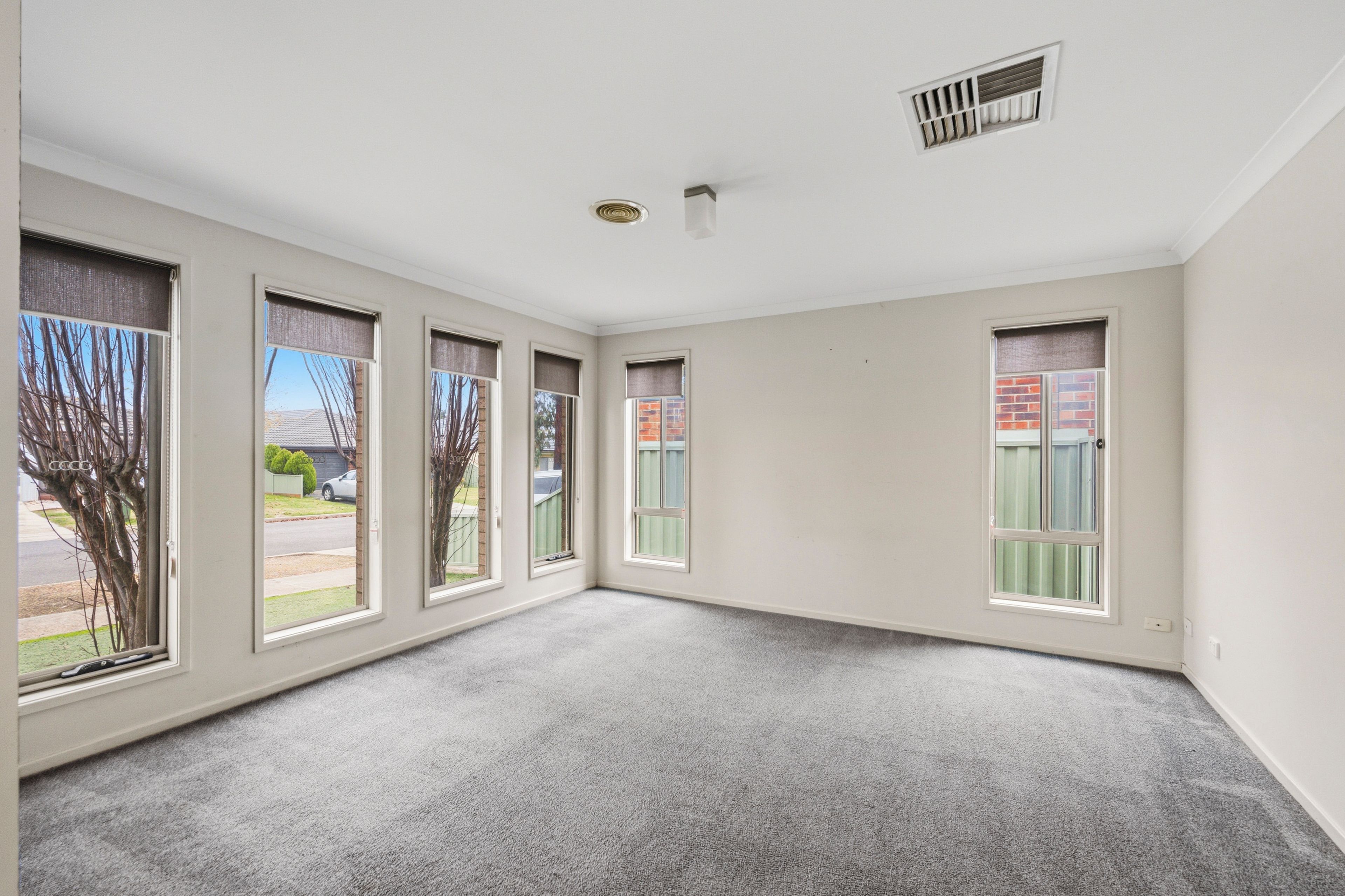 10 Waterford Drive, Miners Rest, VIC 3352