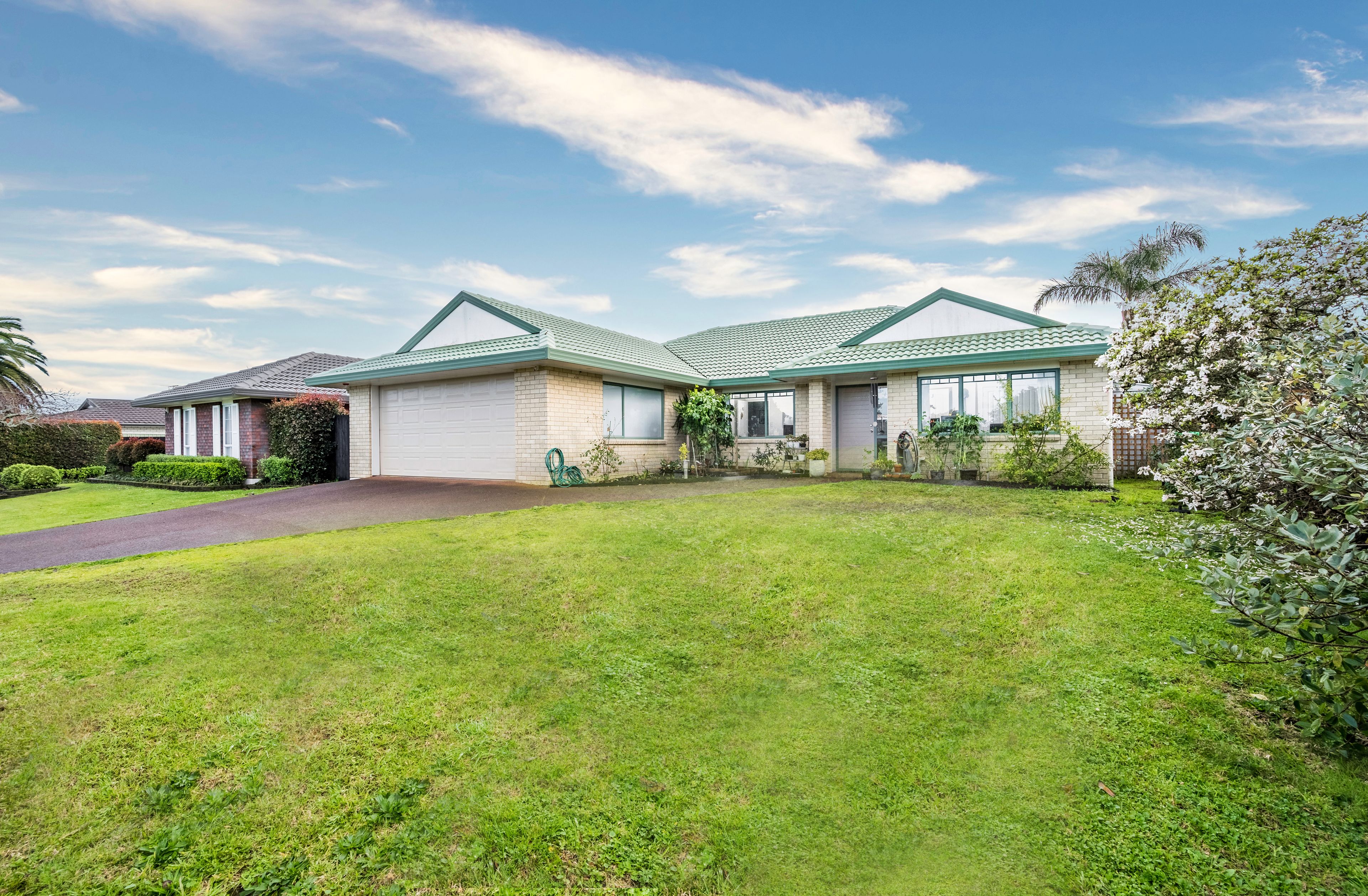 36 Bob Charles Drive, Golflands, Manukau City