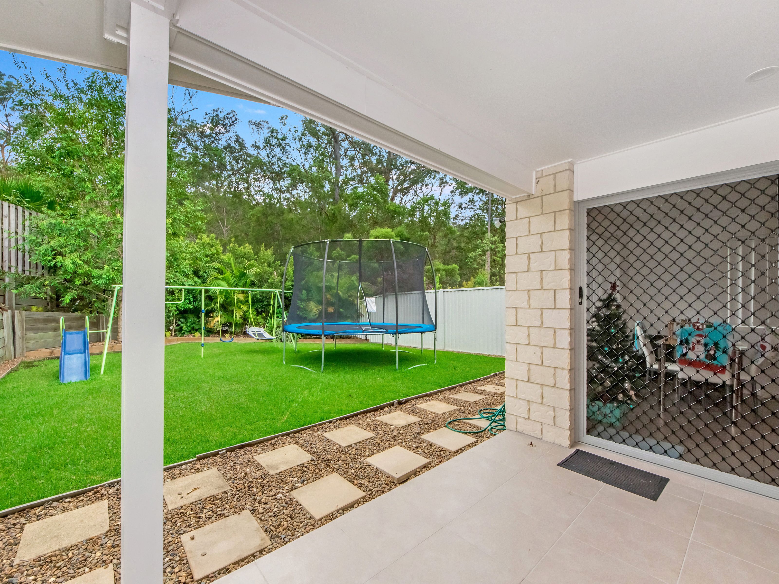 1/6 Logan Crescent, Oxenford, QLD 4210