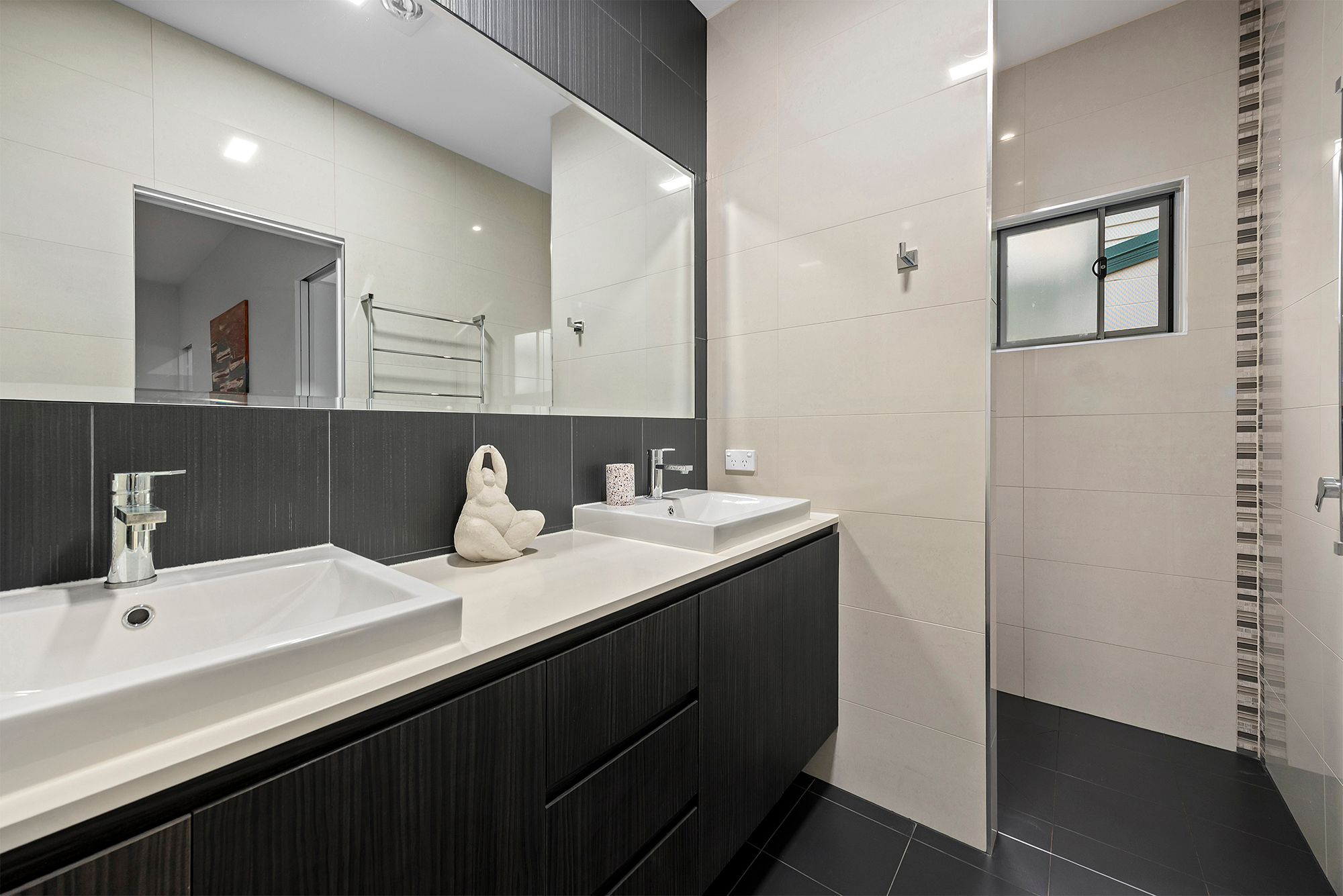 49 Larwill Avenue — photo 15 of 24