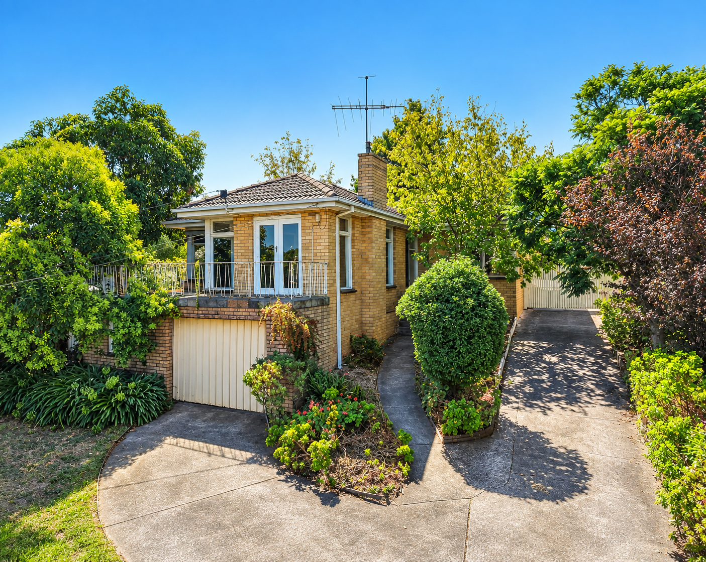 1 Stocks Road — photo from Ray White Burwood