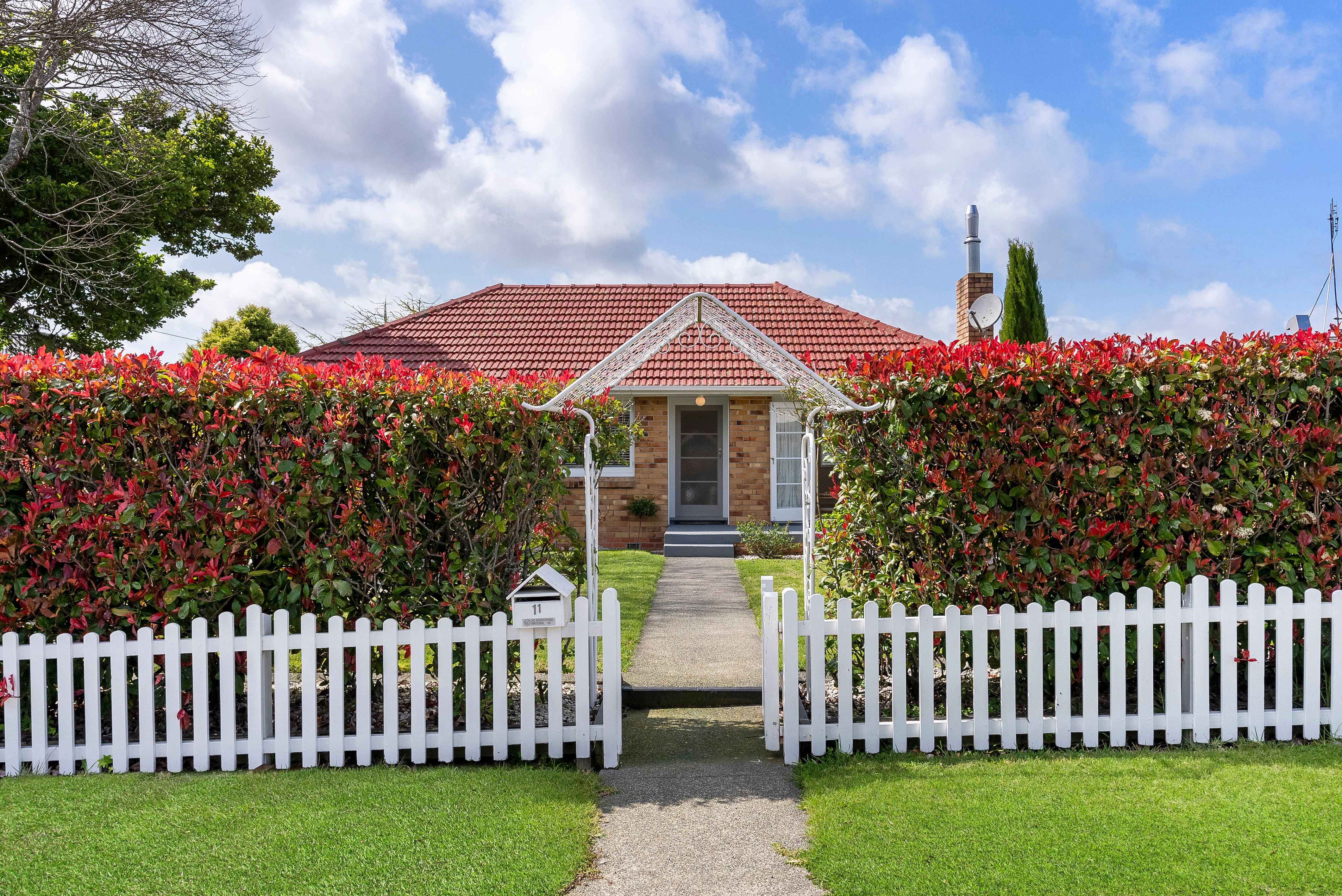 11 Japonica Drive, Beach Haven, North Shore City 0626 House for Sale