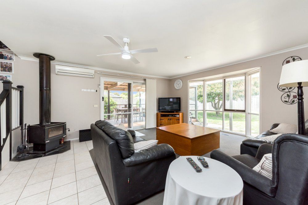 13 Rayner Close, Rowville, VIC 3178