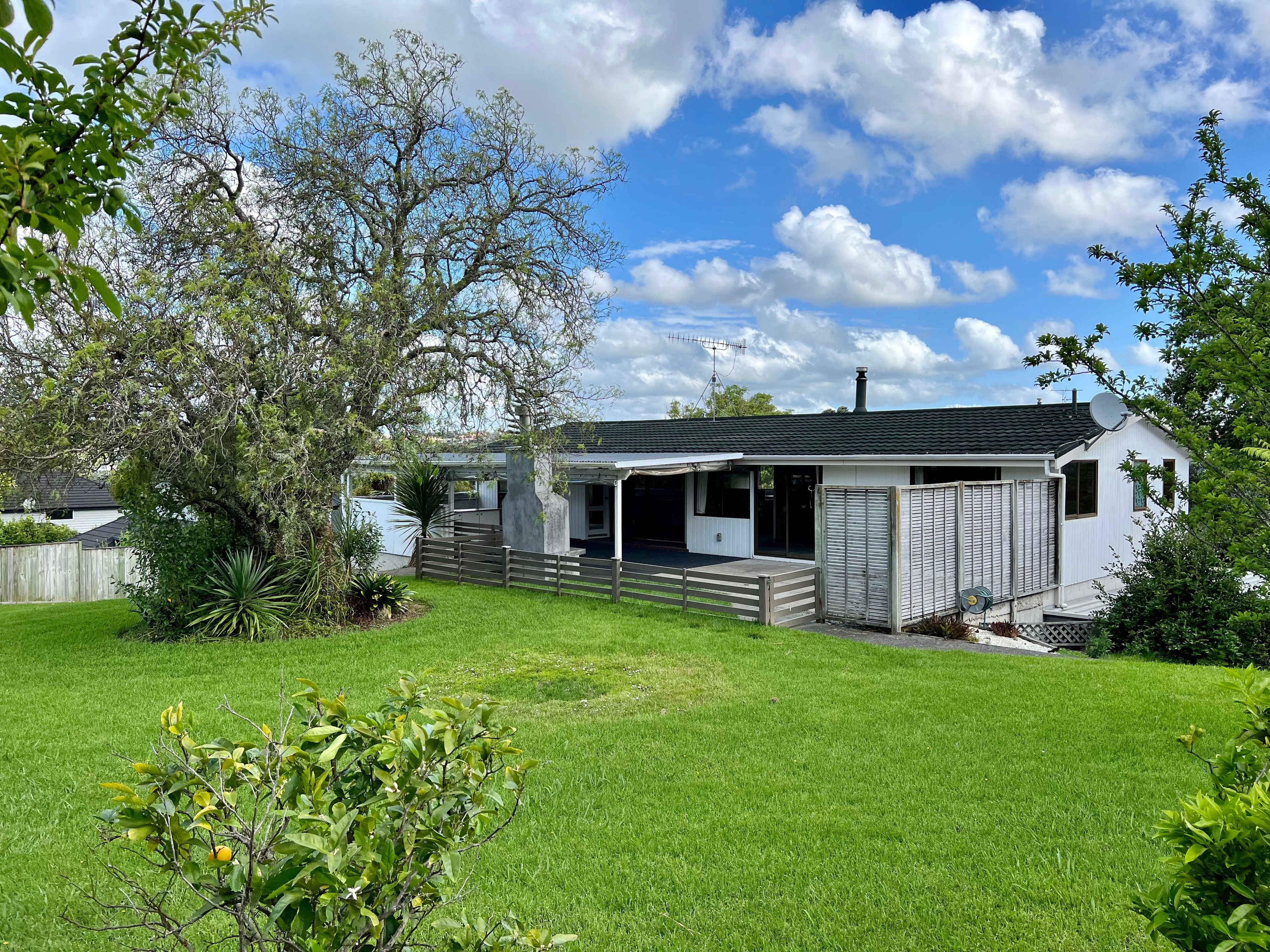 60a Beach Road, Mellons Bay, Manukau City