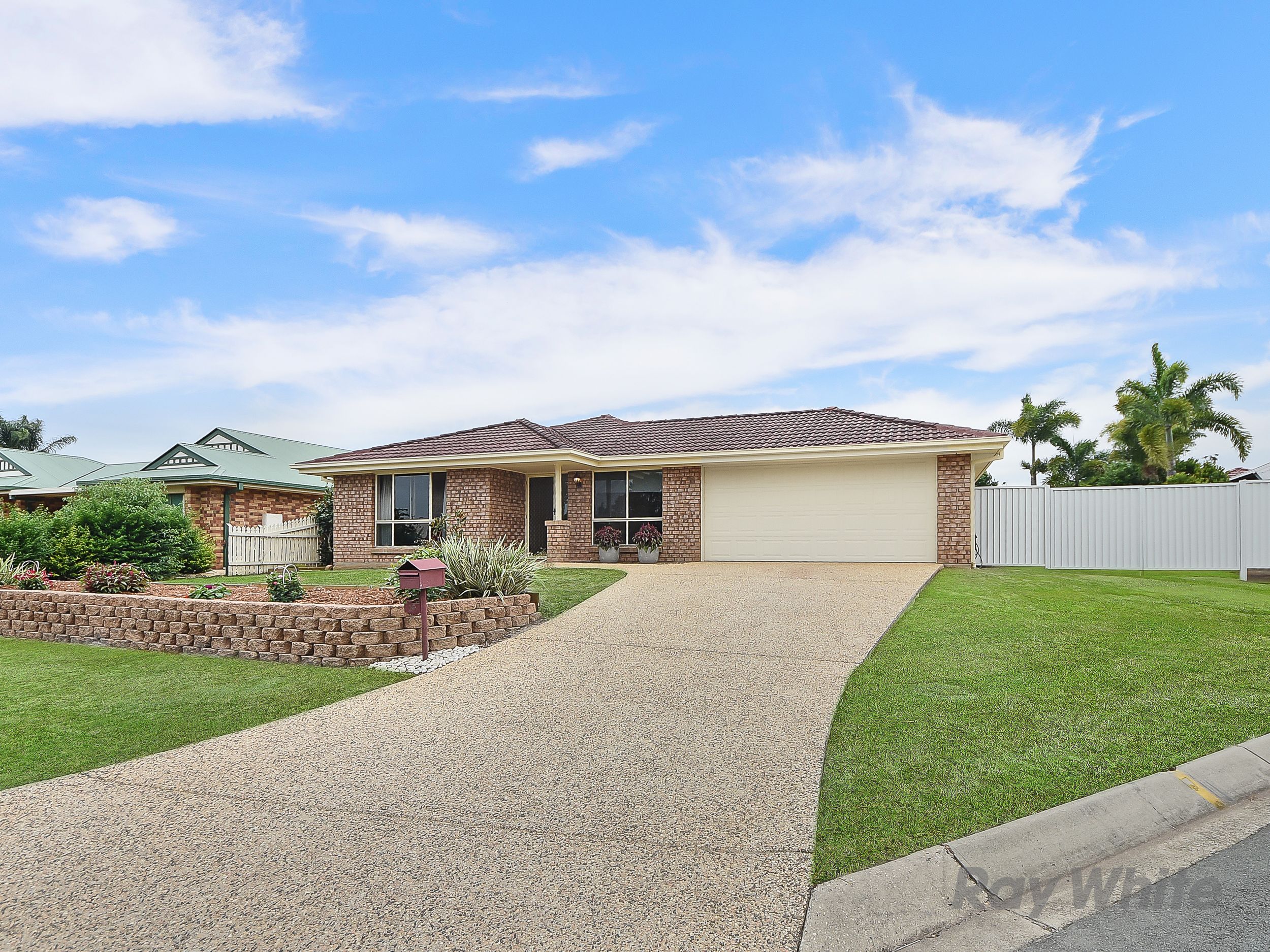 15 Ming Dynasty Court, Dakabin QLD 4503