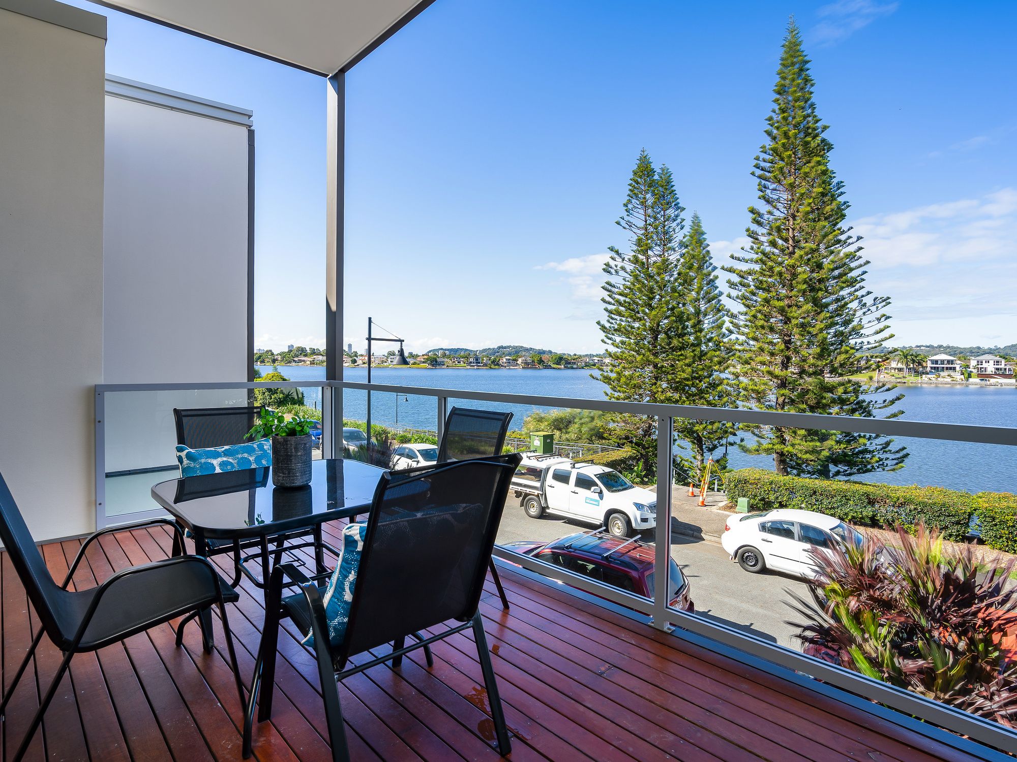 54 Watts Drive, Varsity Lakes, QLD 4227