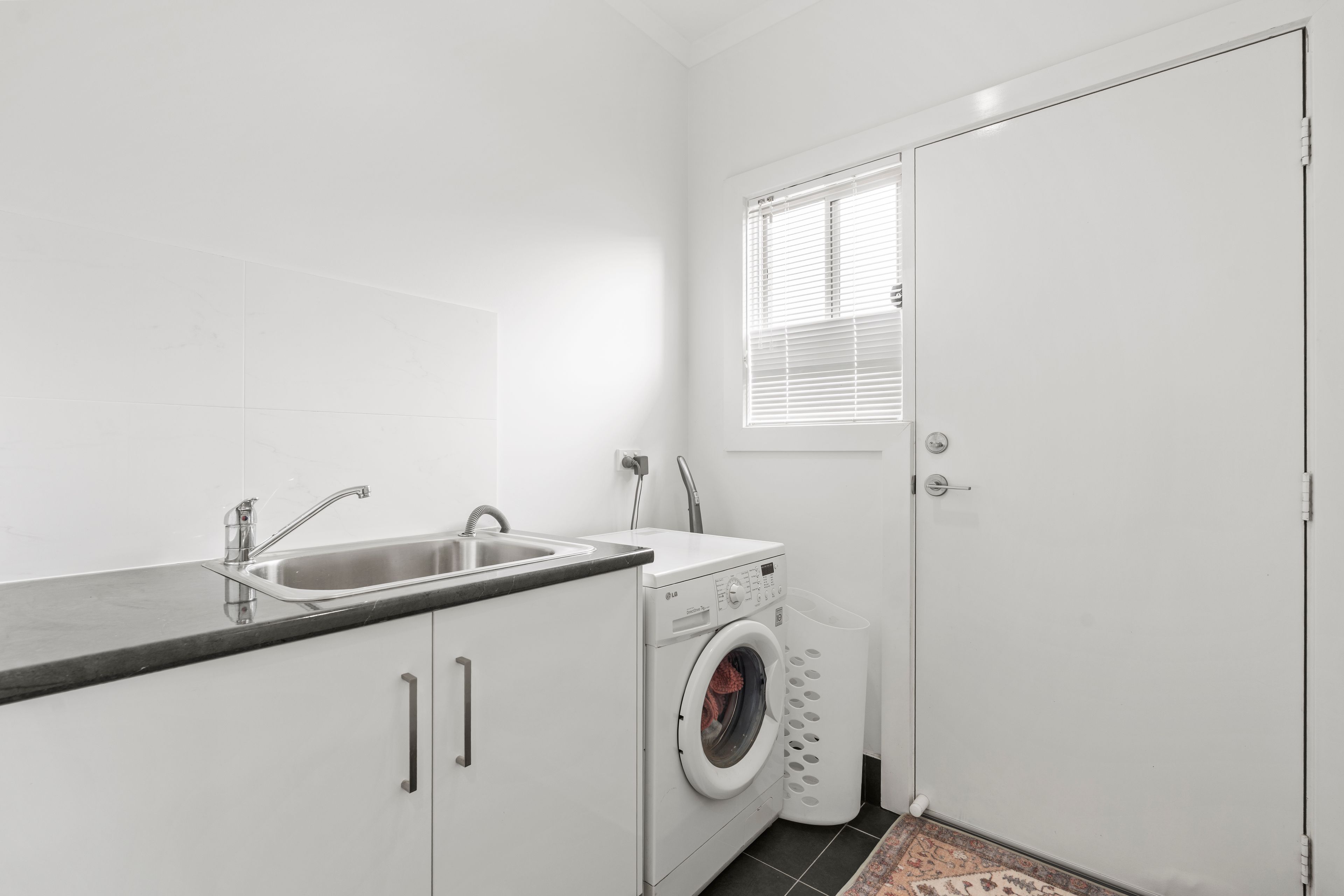 27 Kassa Road — photo 15 of 20