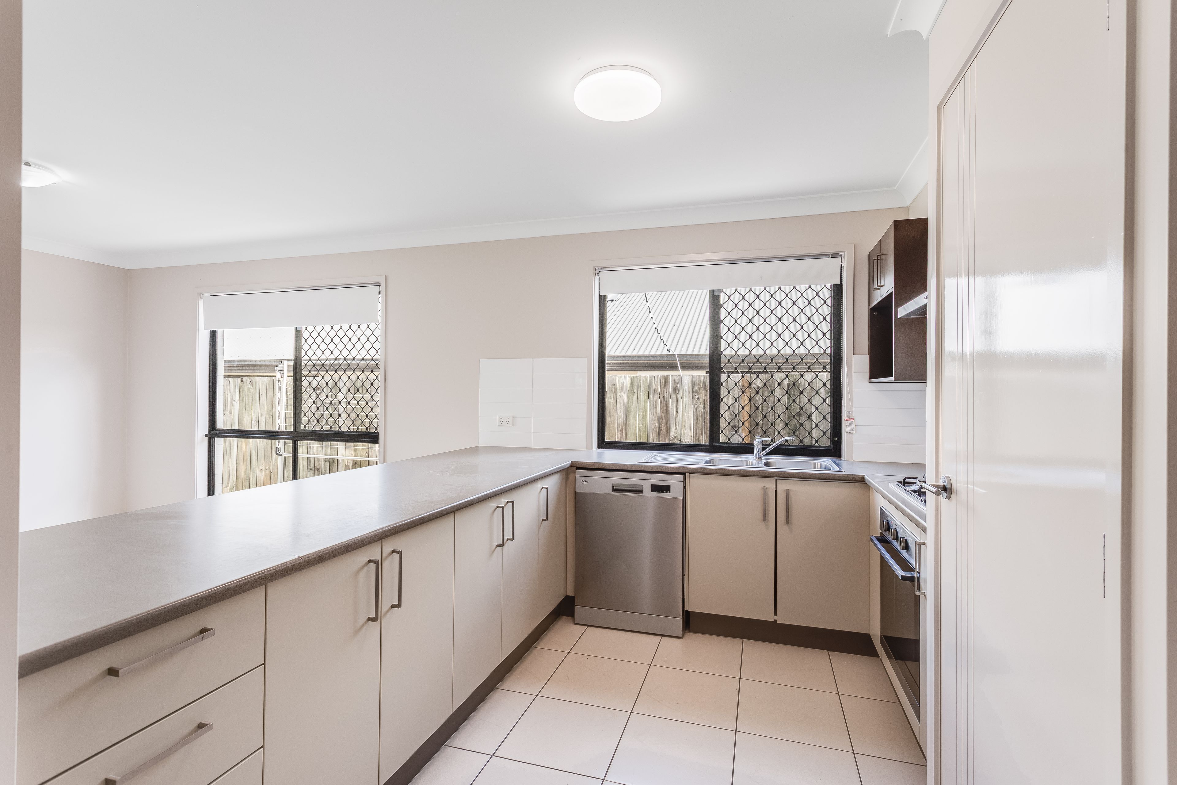 27 Troon Street, North Lakes, QLD 4509