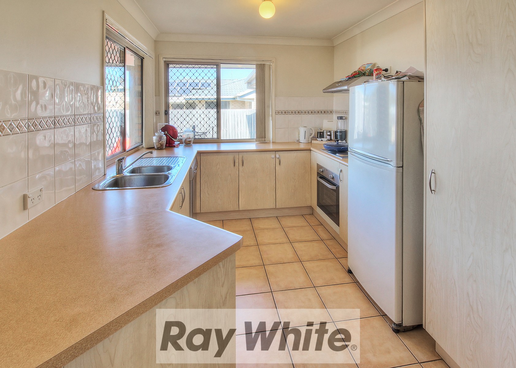 10 James Street, Crestmead, QLD 4132