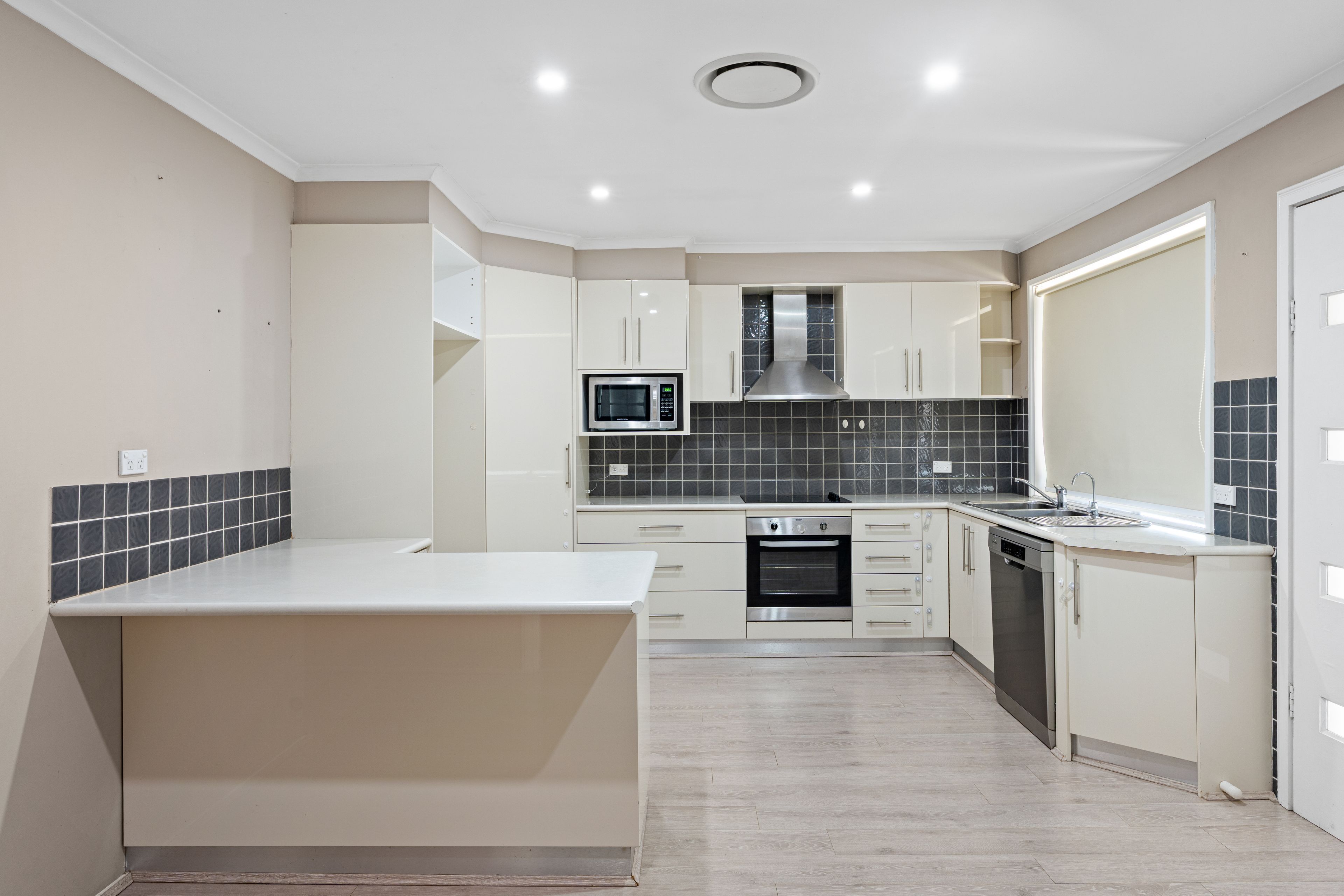 16 Little Street, Cambridge Park, NSW